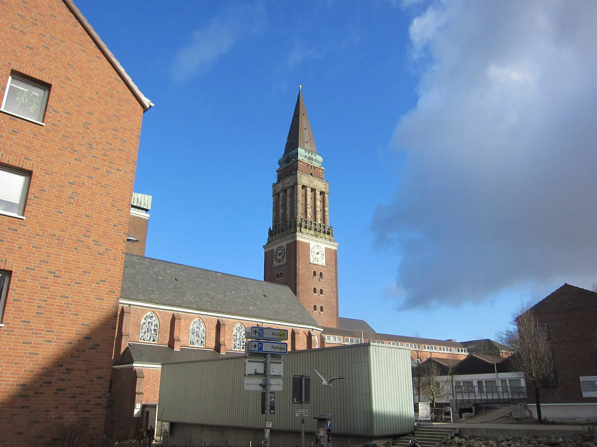 Photo showing: The townhall tower in Kiel-Vorstadt