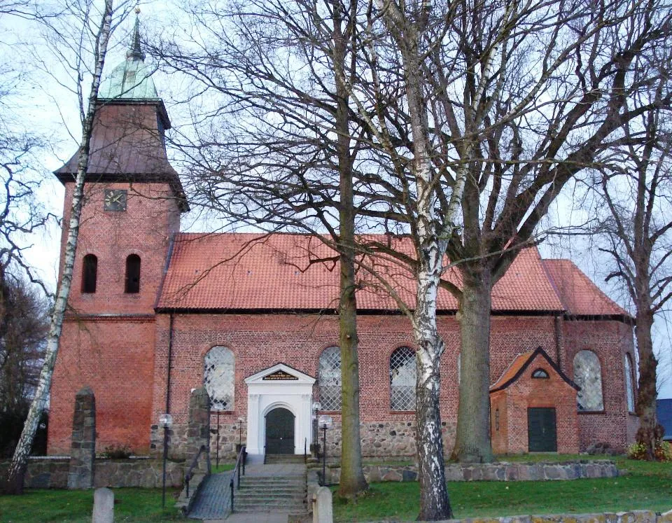 Photo showing: Die Curauer Kirche