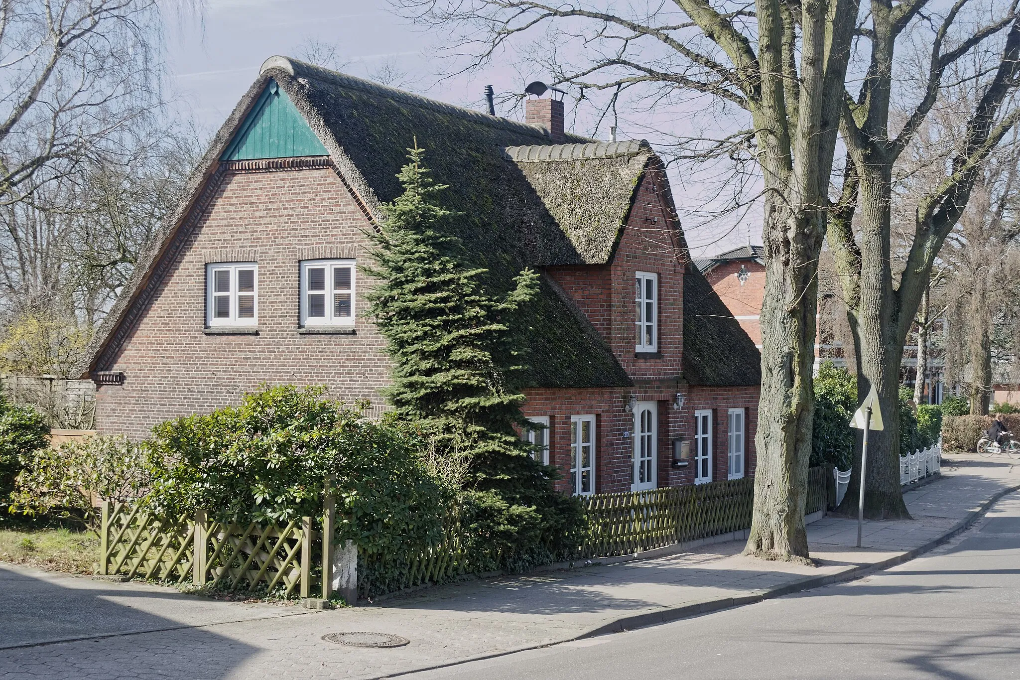 Photo showing: Hamburg, Sülldorf, Sülldorfer Kirchenweg 213