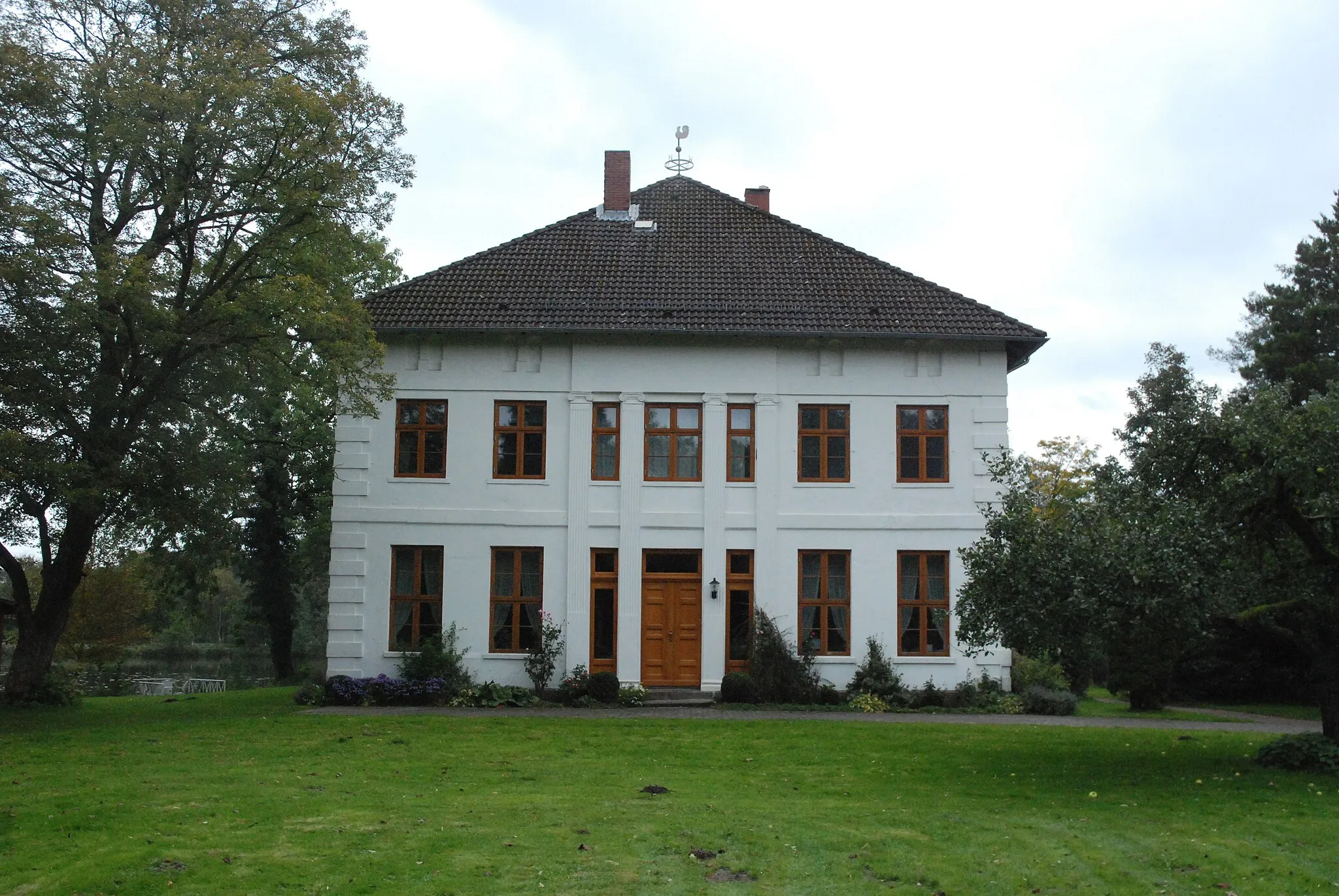 Photo showing: Gutshaus