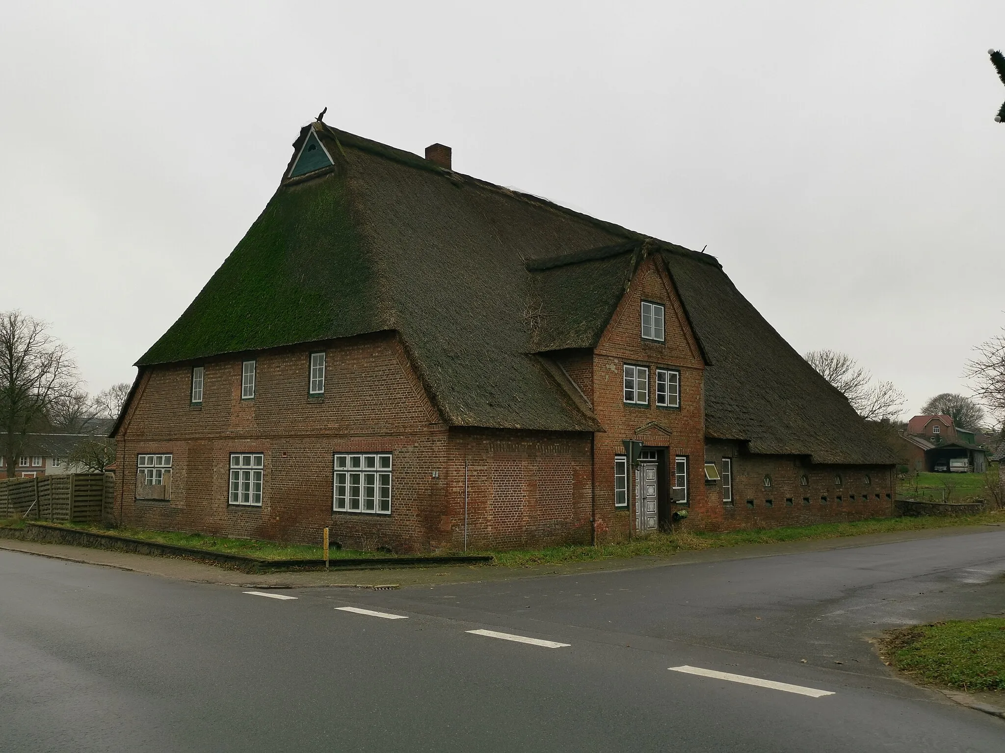 Photo showing: denkmalgeschütztes Bauernhaus Hauptstraße 23 in Kuden