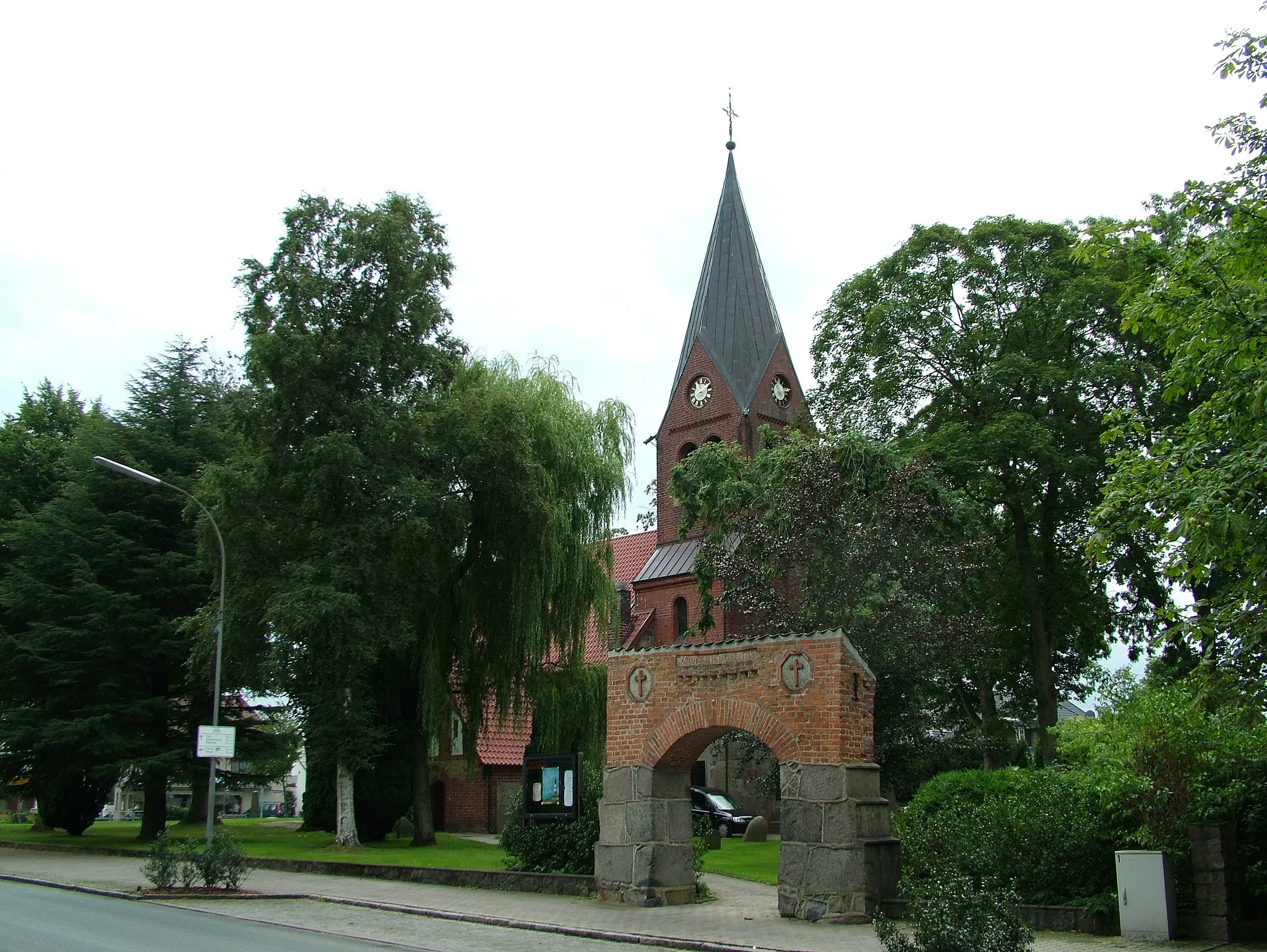 Photo showing: Satrup, Schleswig-Holstein, die Kirche
