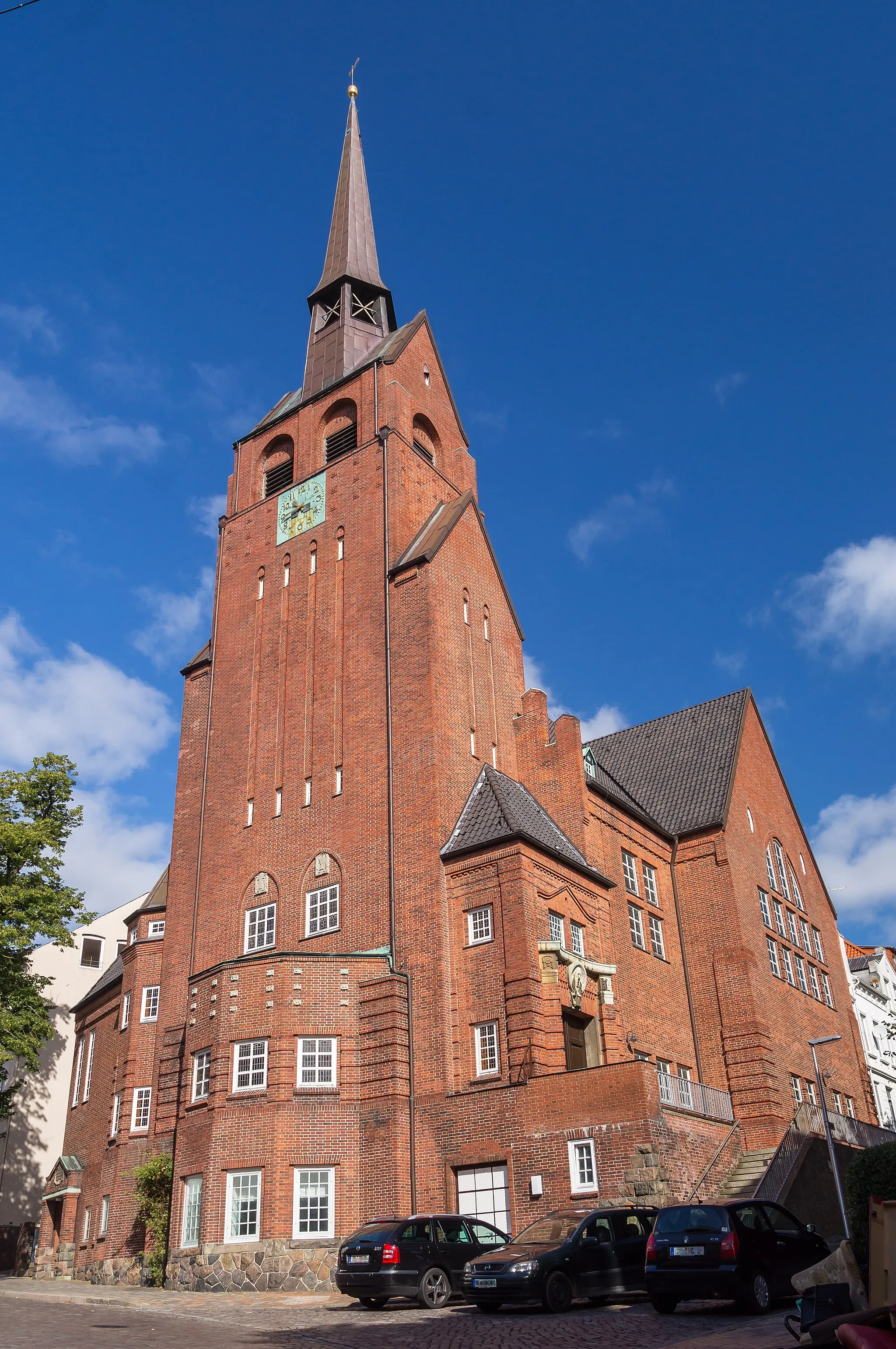 Photo showing: Flensburg-Nordstadt; Bauer Landstrasse 10; Kirche St. Petri; Denkmal-Nr. 7