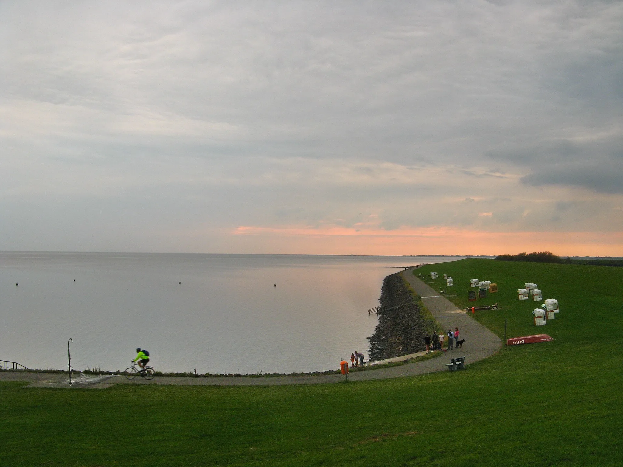 Photo showing: north sea at vollerwiek, evenings