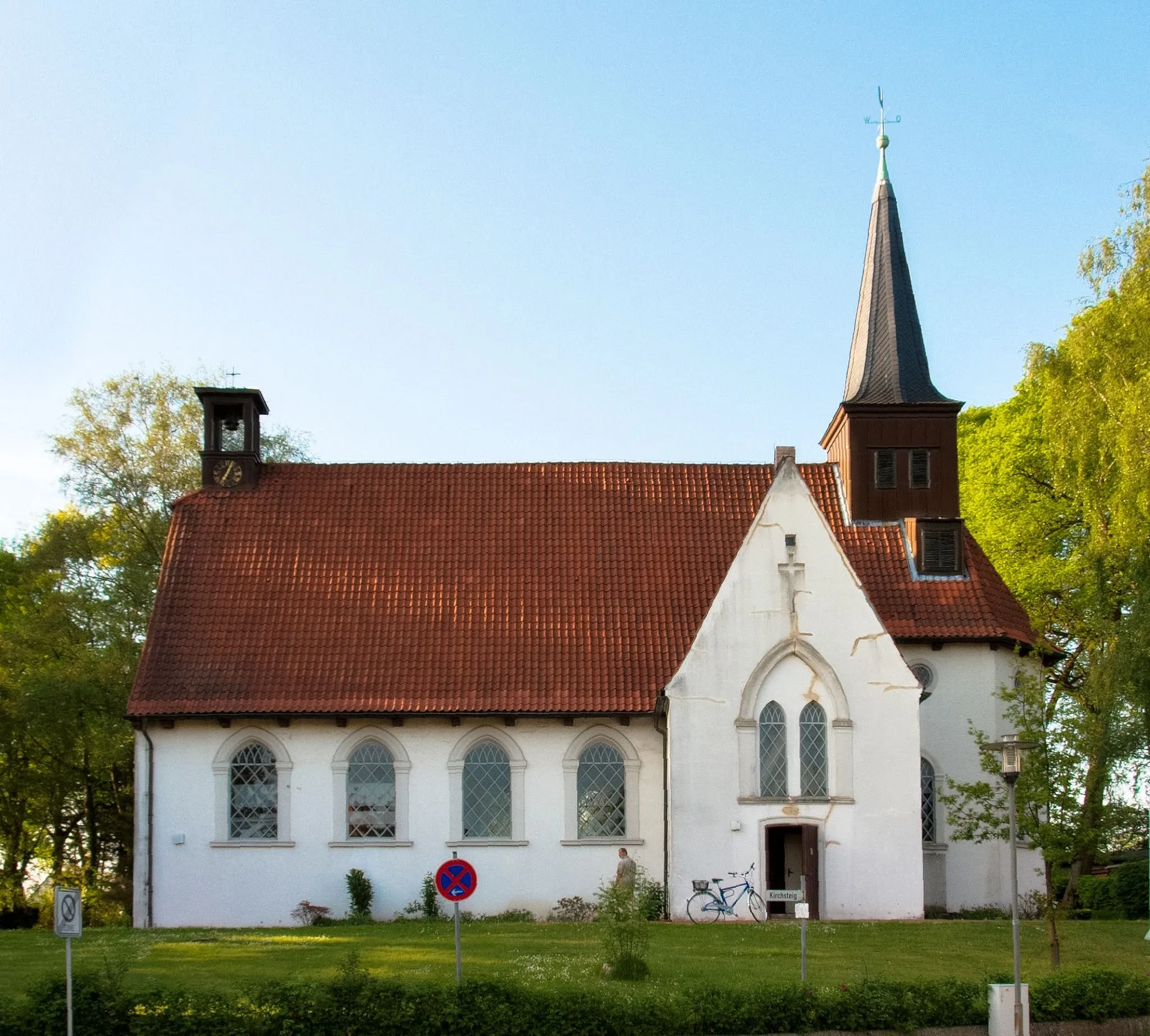 Photo showing: Reinfeld (Holstein): Matthias-Claudius-Kirche.