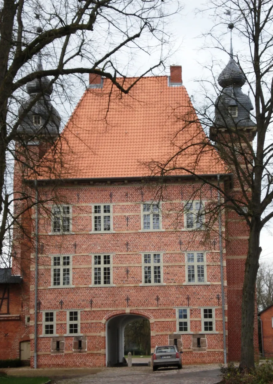 Photo showing: Das Torhaus in Seedorf (Kreis Segeberg)