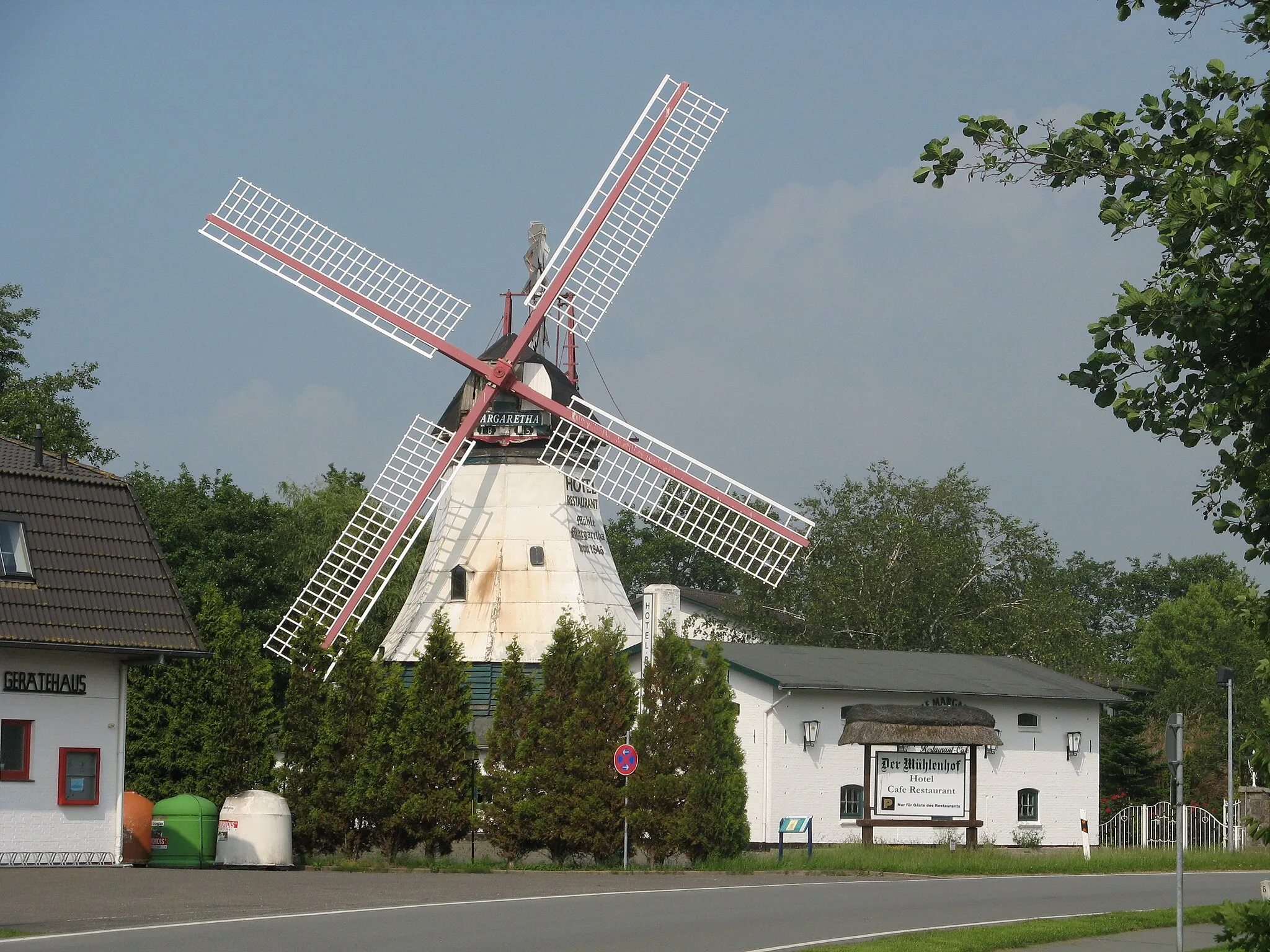 Photo showing: Wind mill (today hotel and restaurant) in Westerdeichstrich