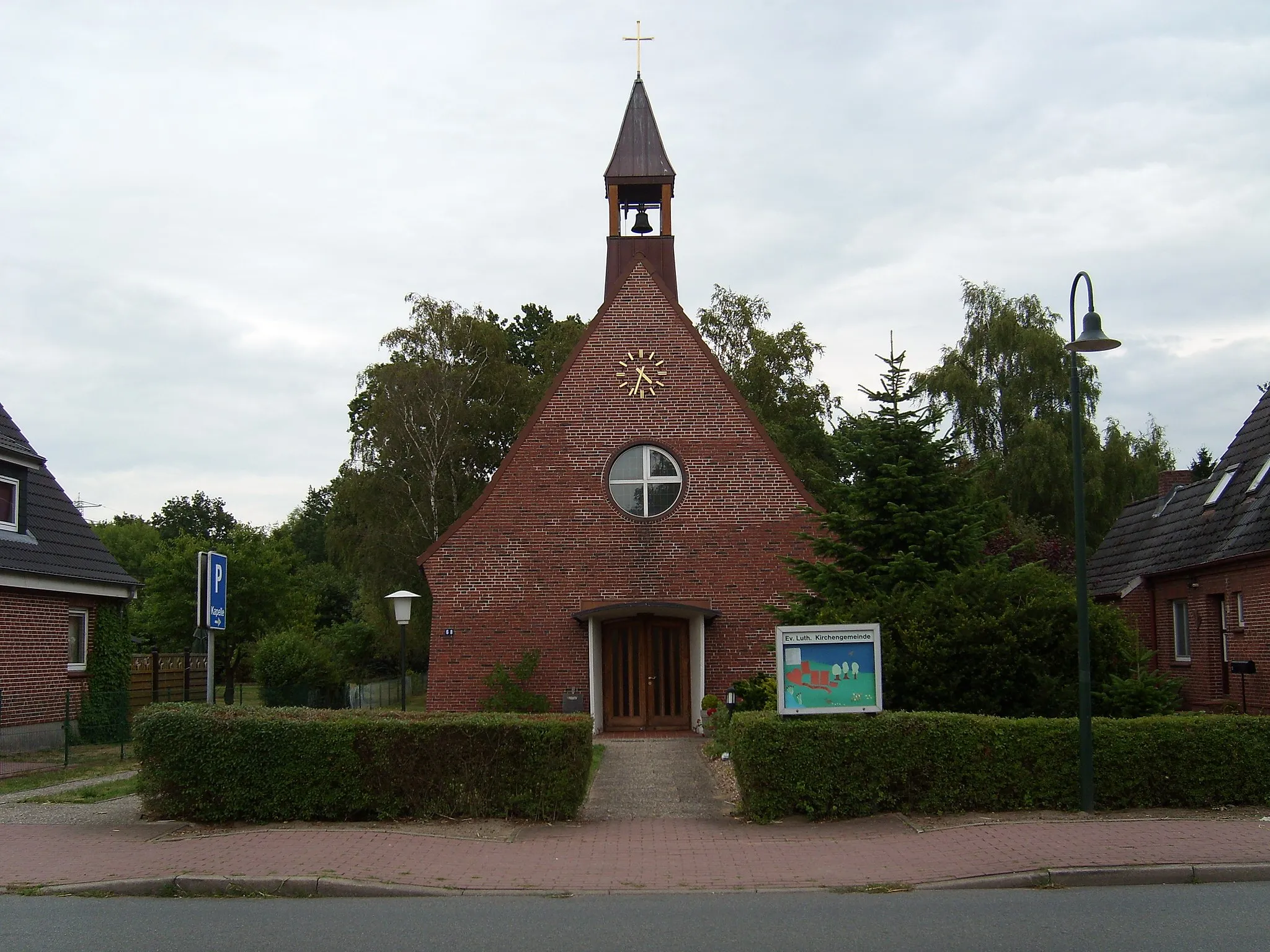 Photo showing: Die Johanniskirche in Kremperheide, Dorfstraße 68