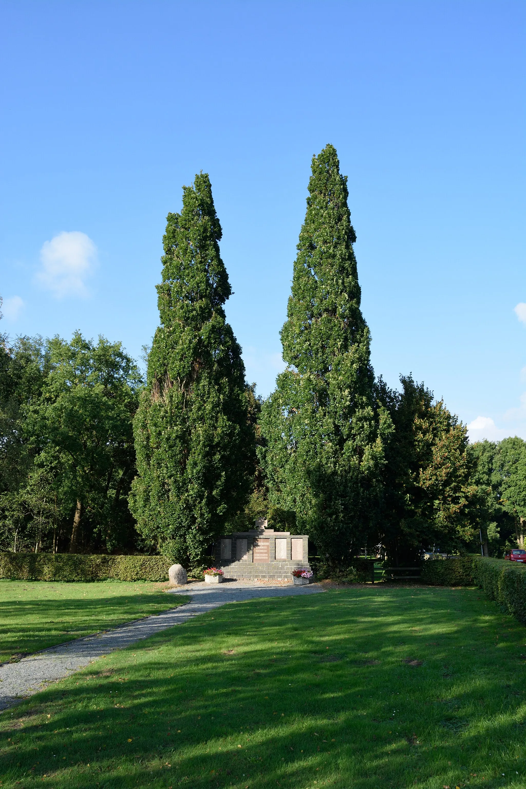 Photo showing: Ehrenmal in Kremperheide