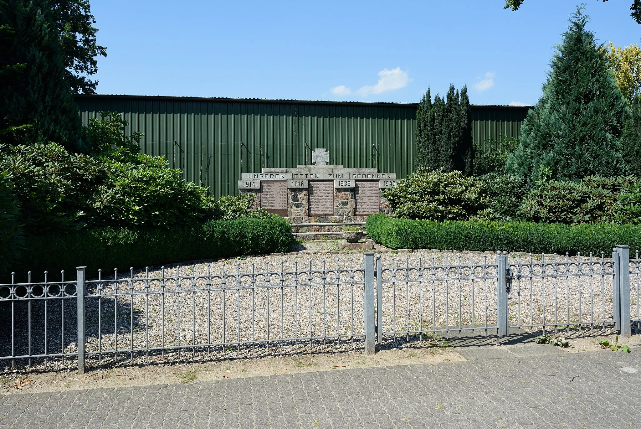Photo showing: Kriegerdenkmal in Quarnstedt