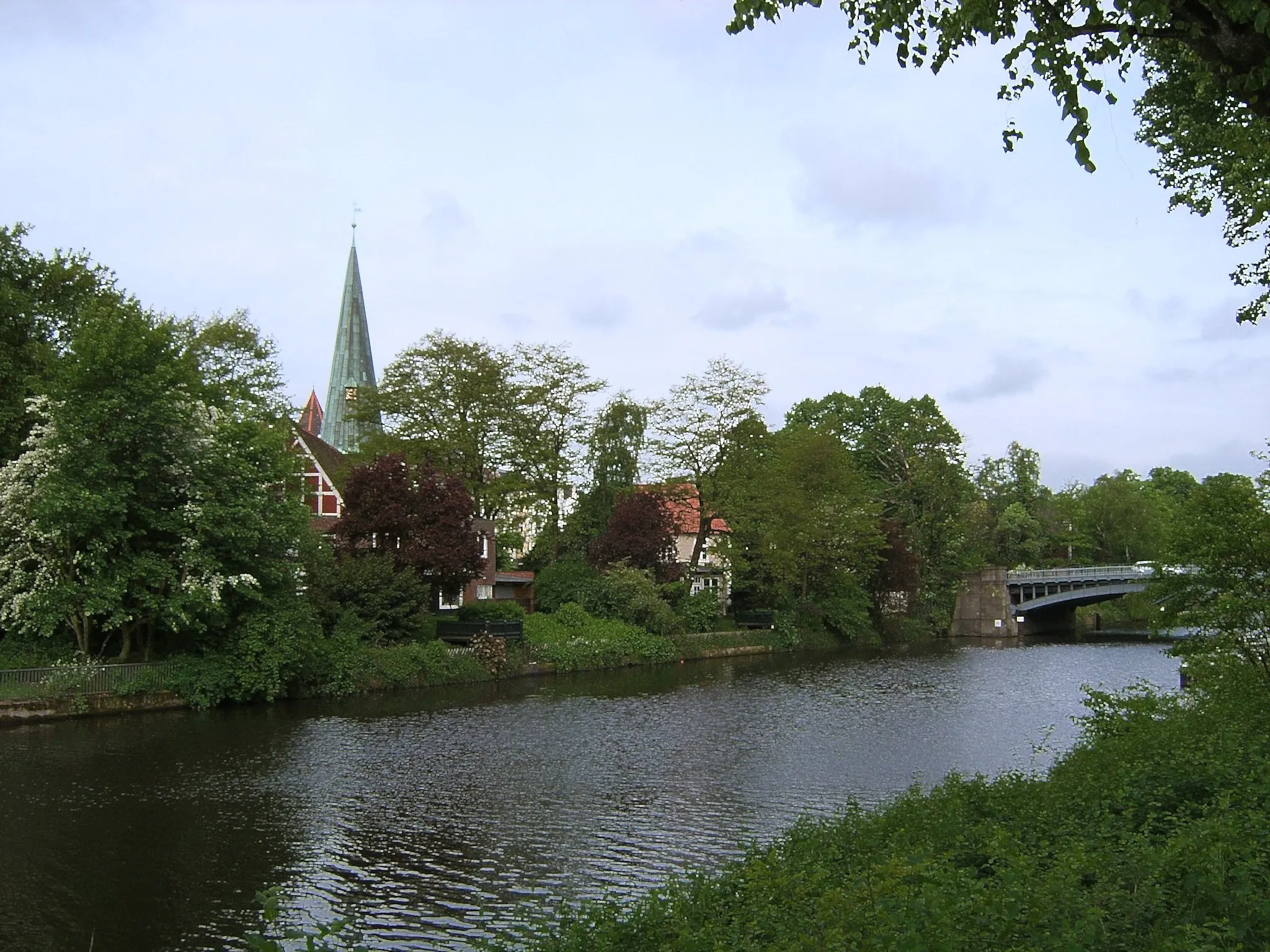 Photo showing: Hamburg, Eppendorf, Alster, Kirche St. Johannis
