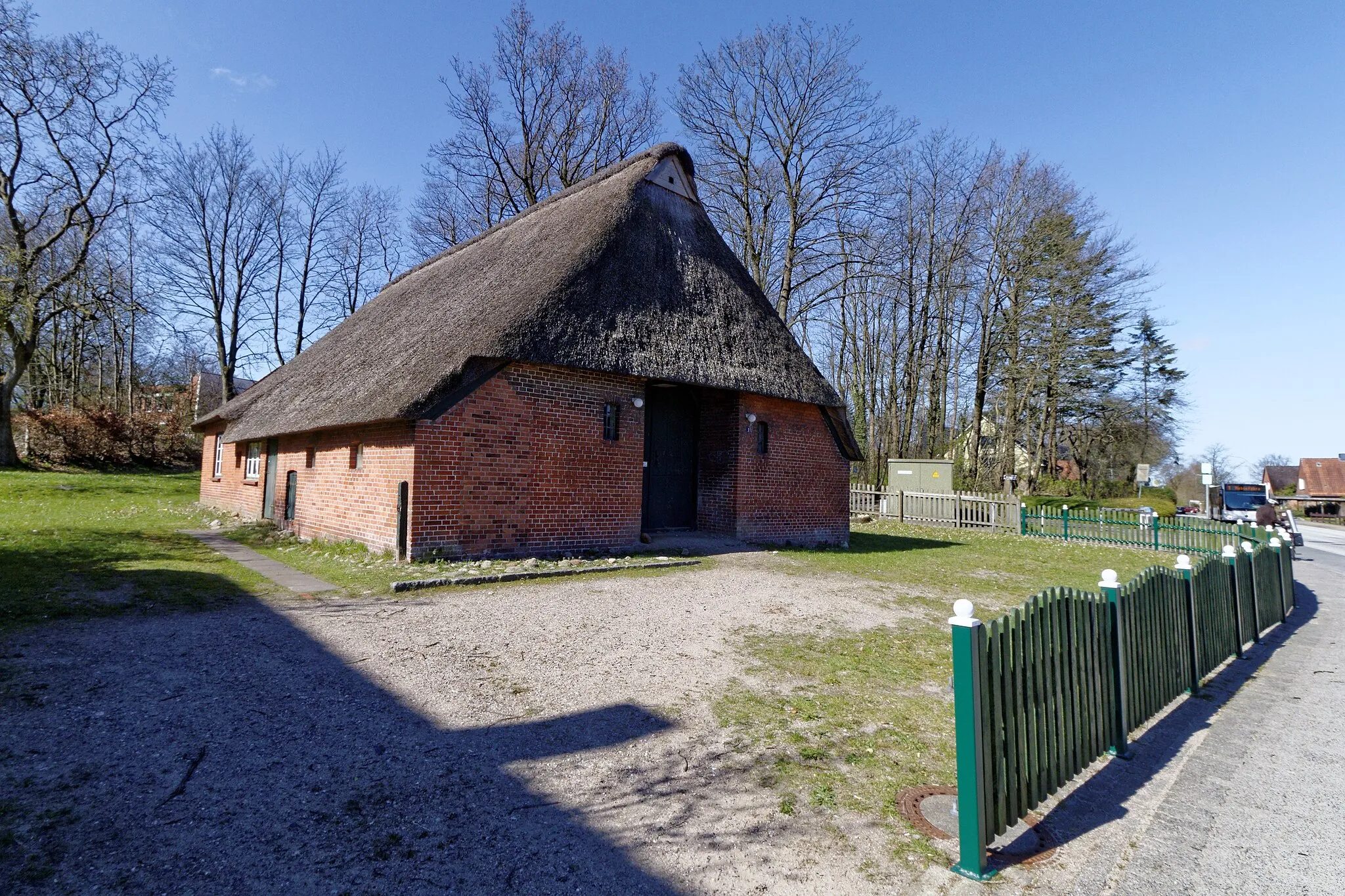 Photo showing: Fockbek, Friedhofsweg 1