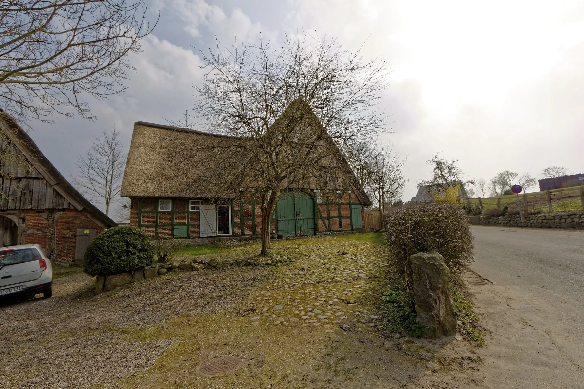 Photo showing: Bissee, Bothkamper Weg 2; Fachhallenhaus