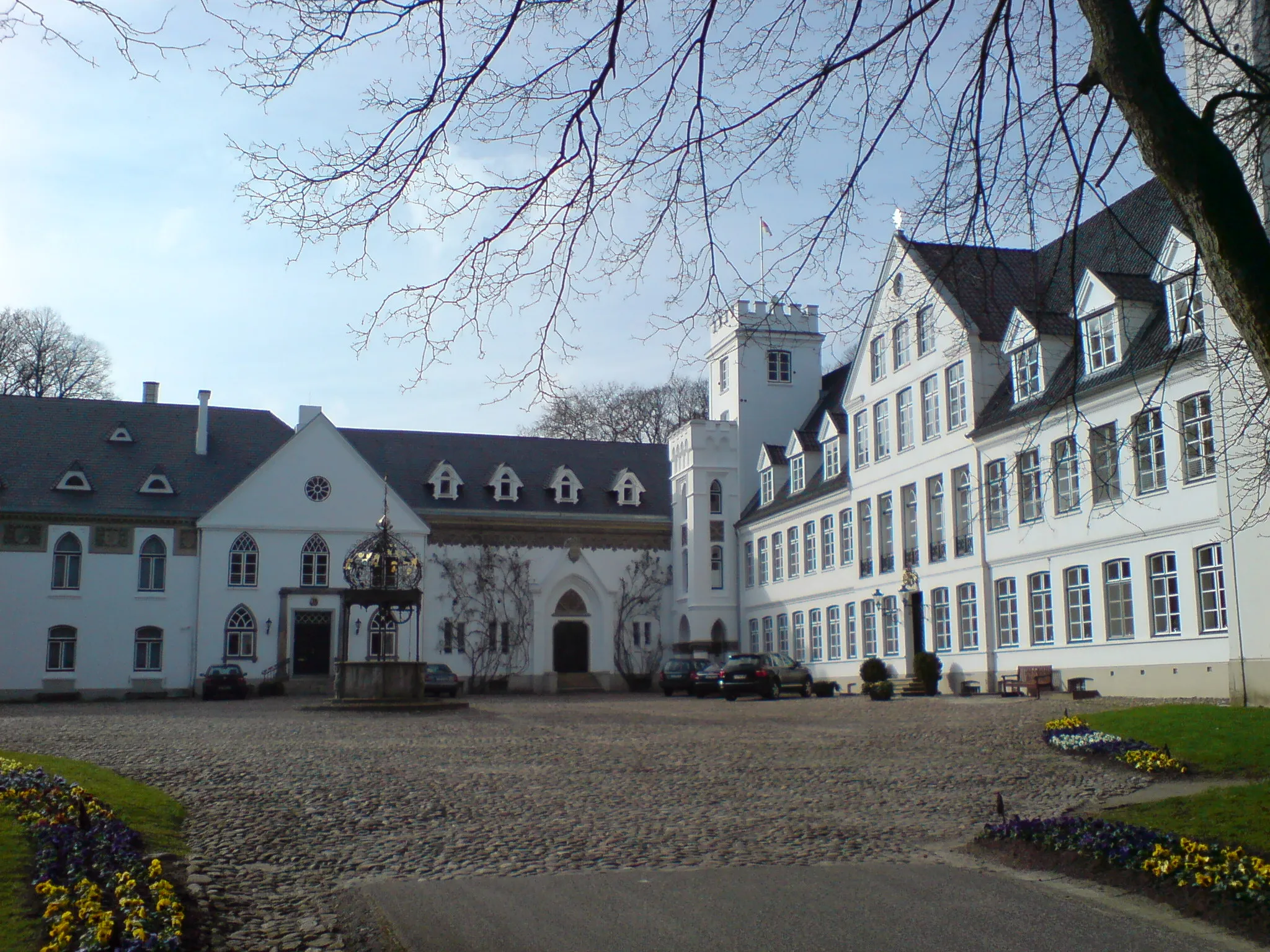Photo showing: Description=Breitenburg, Hofansicht