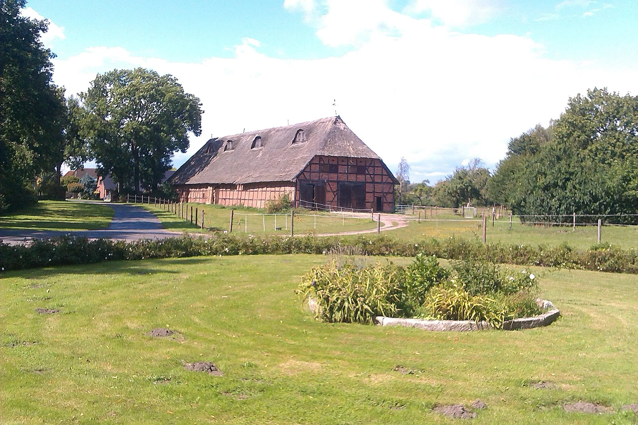 Photo showing: Gut Mechow, horse pension and holiday apartments.