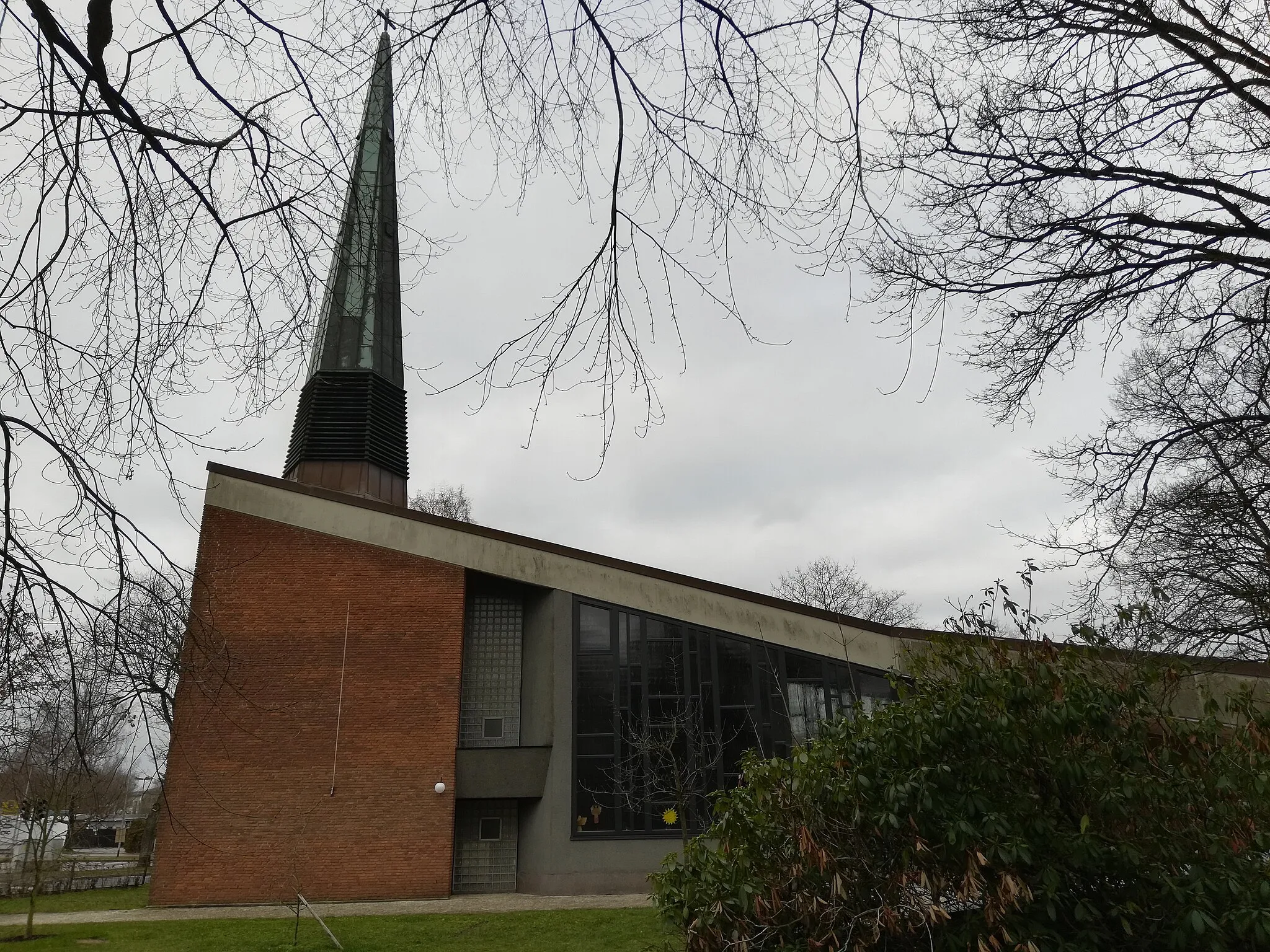 Photo showing: Die Friedenskirche in Trappenkamp