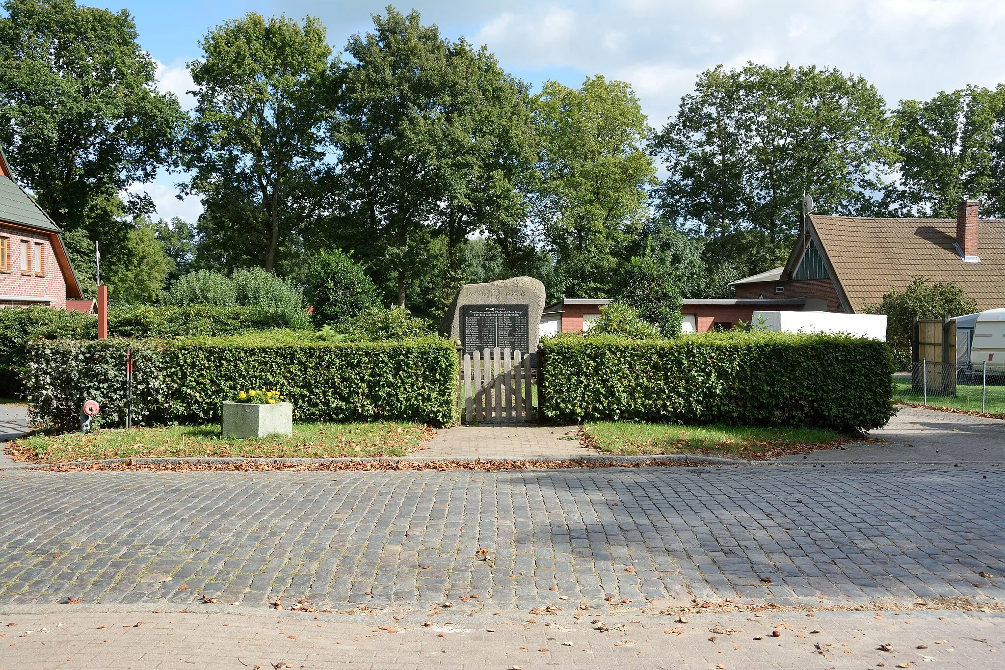 Photo showing: Ehrenmal in Wulfsmoor