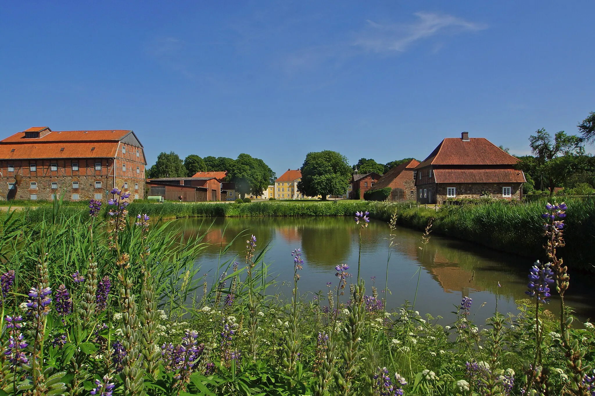 Photo showing: Roseburg (Wotersen), en:: Wotersen Hall, panorama