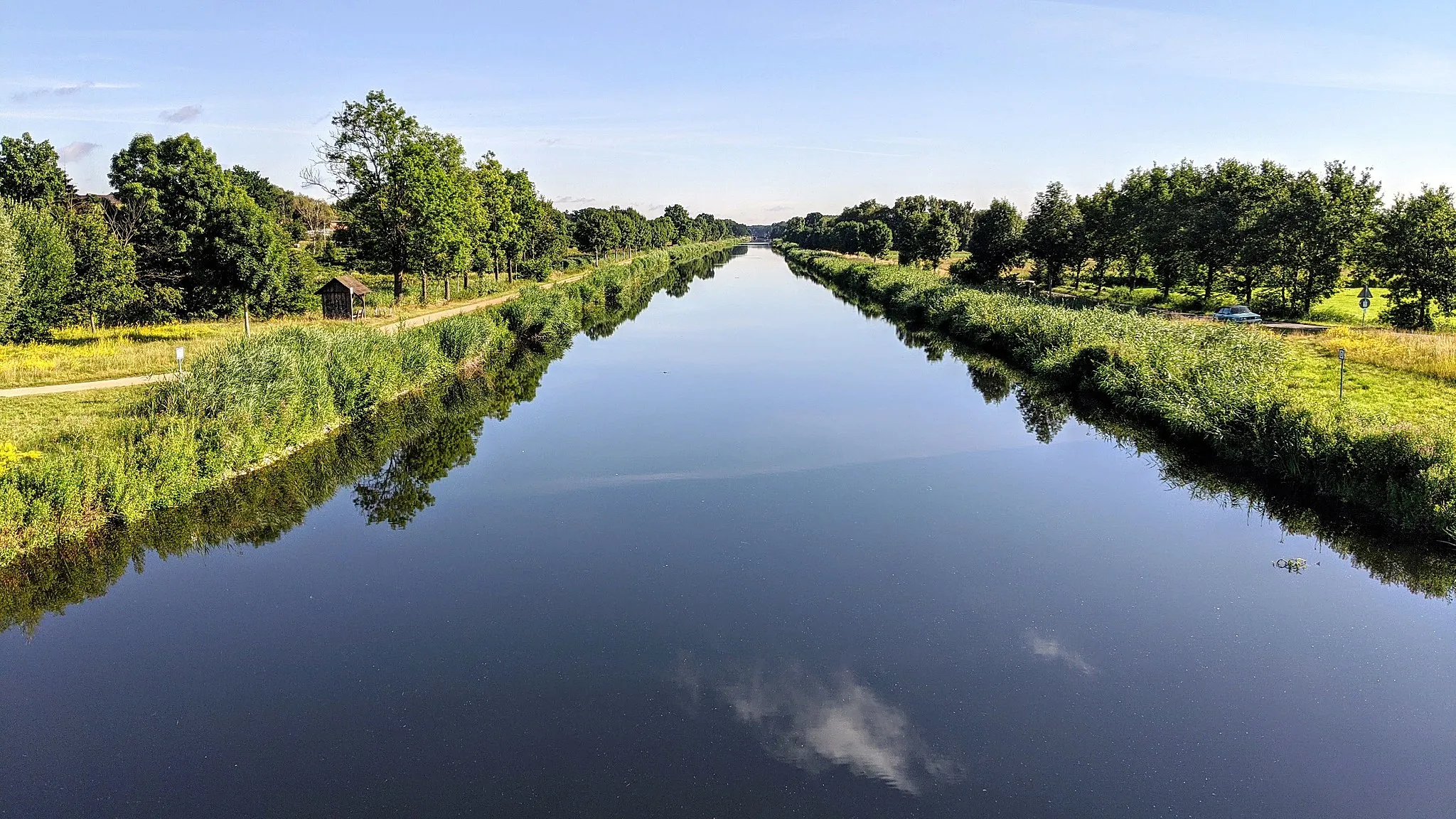 Photo showing: Elbe-Lübeck-Kanal bei Dalldorf, Blick Richtung Norden