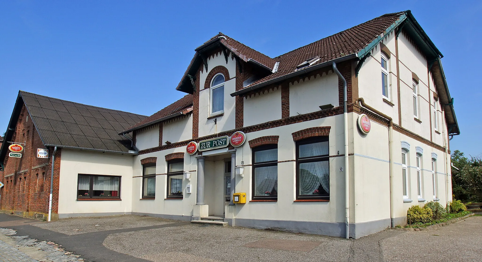Photo showing: Wiemersdorf, Germany: Pub Zur Post