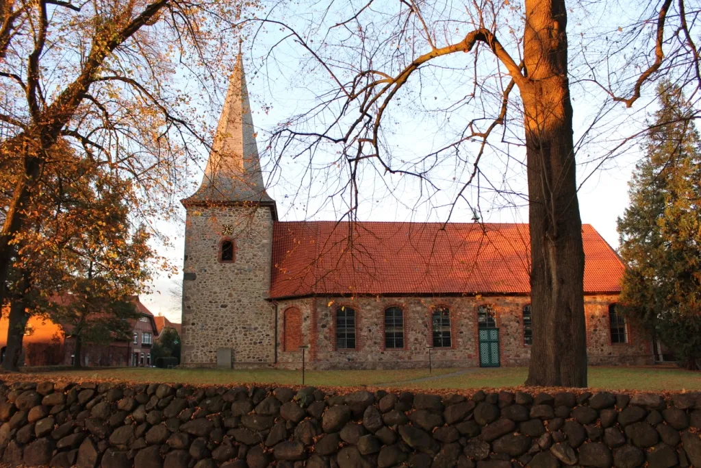 Photo showing: Siebeneichener Evangelisch-Lutherische Kirche