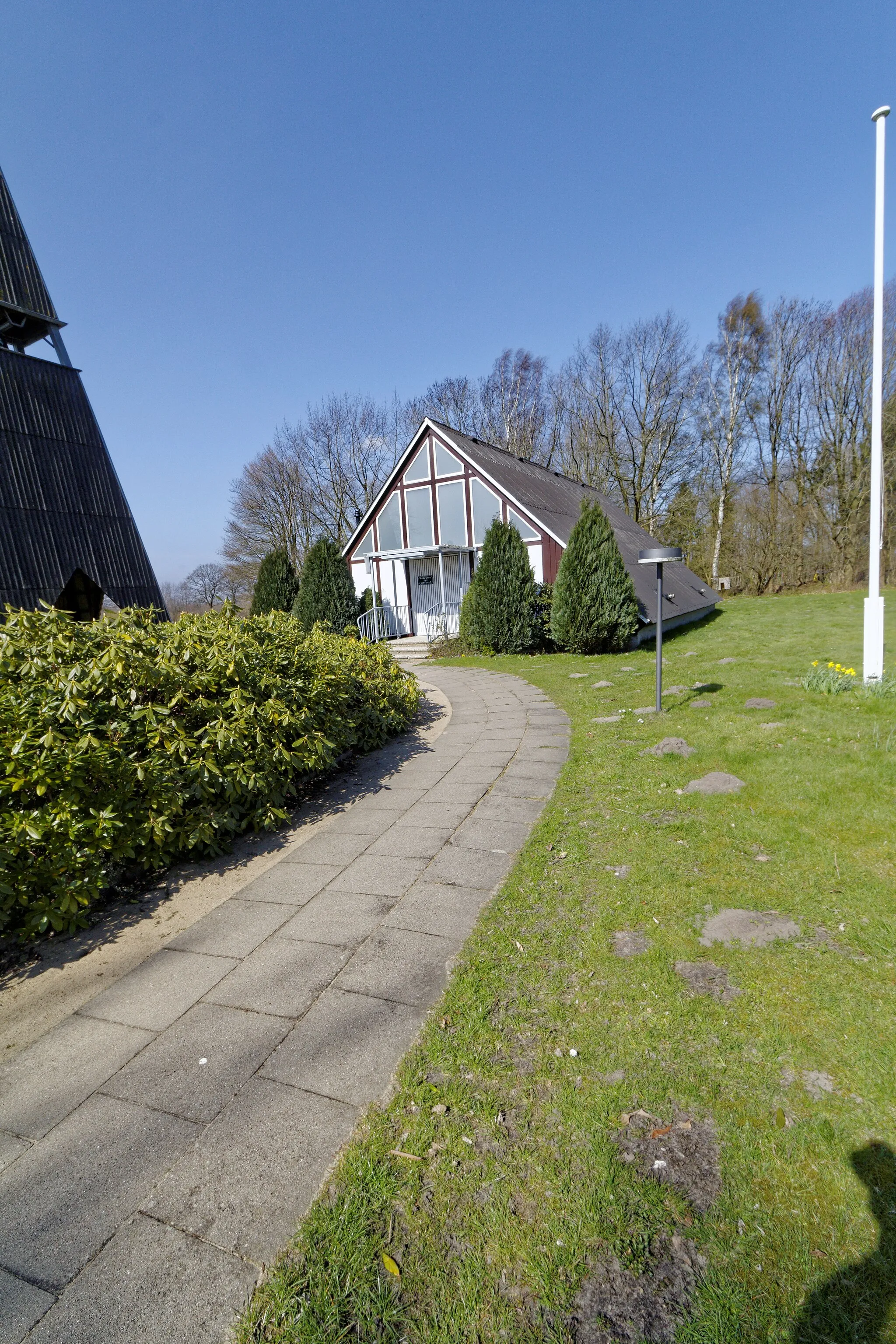 Photo showing: Schinkel; Kirche zum "Guten Hirten"; Glockenturm