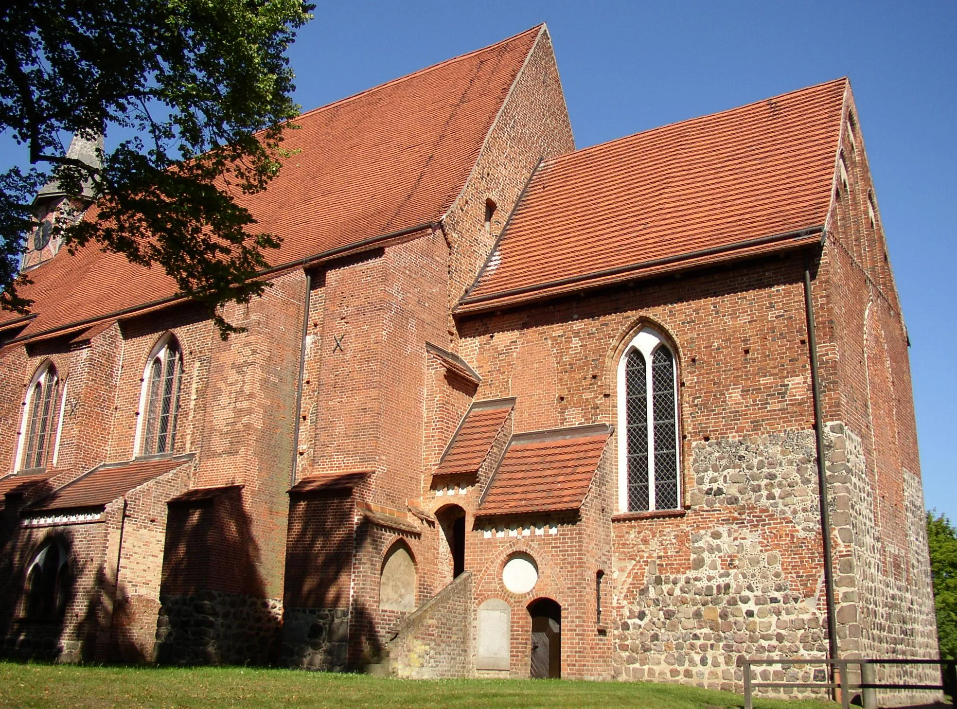 Photo showing: Church in Zarrentin in Mecklenburg-Western Pomerania, Germany