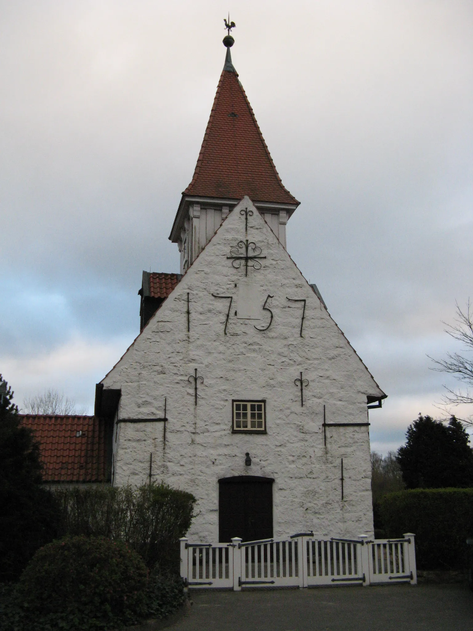 Photo showing: treia church

Author: Dirk Ingo Franke