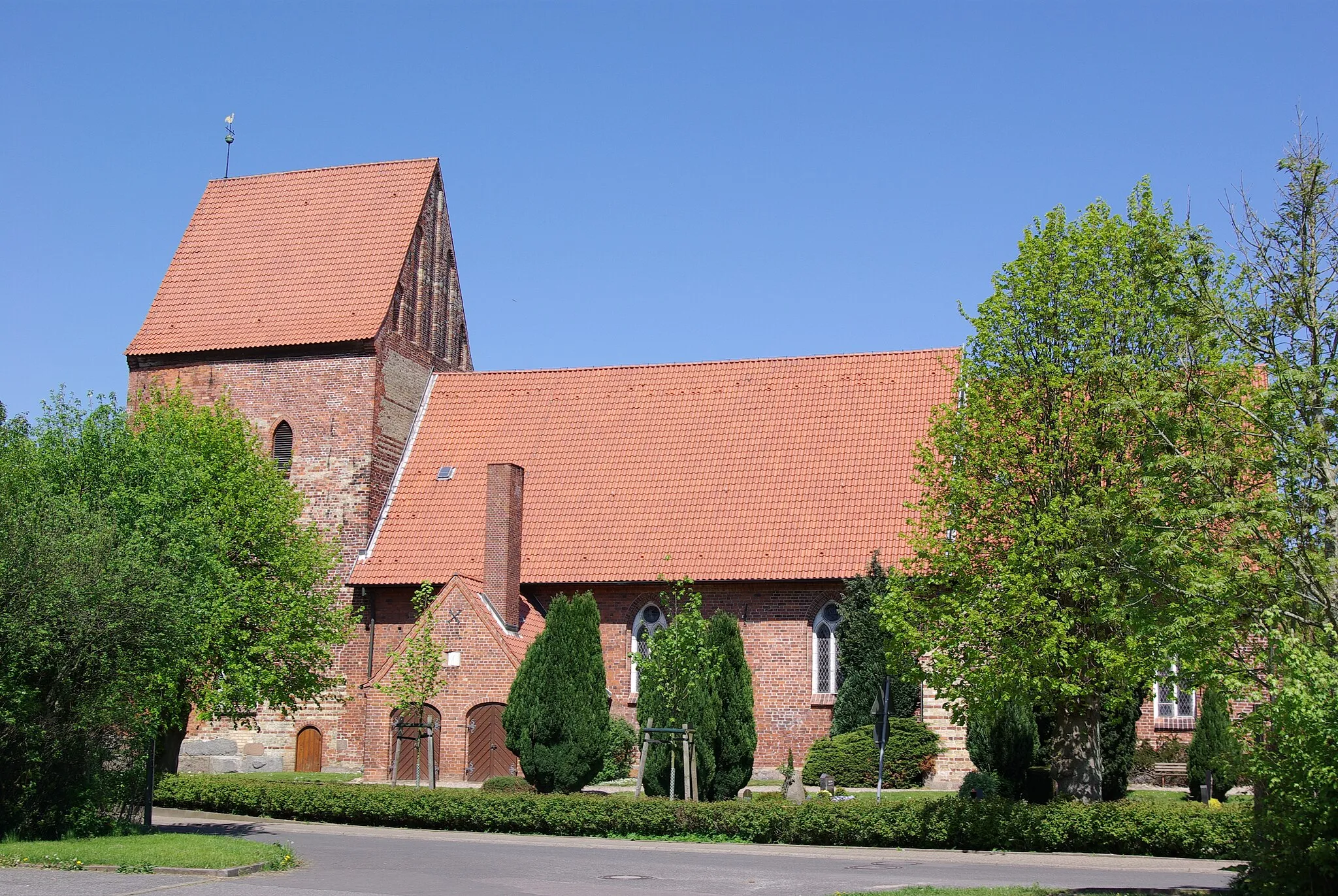 Photo showing: Karby in Schleswig-Holstein. Die Kirche in der Dorfmitte steht unter Denkmalschutz.