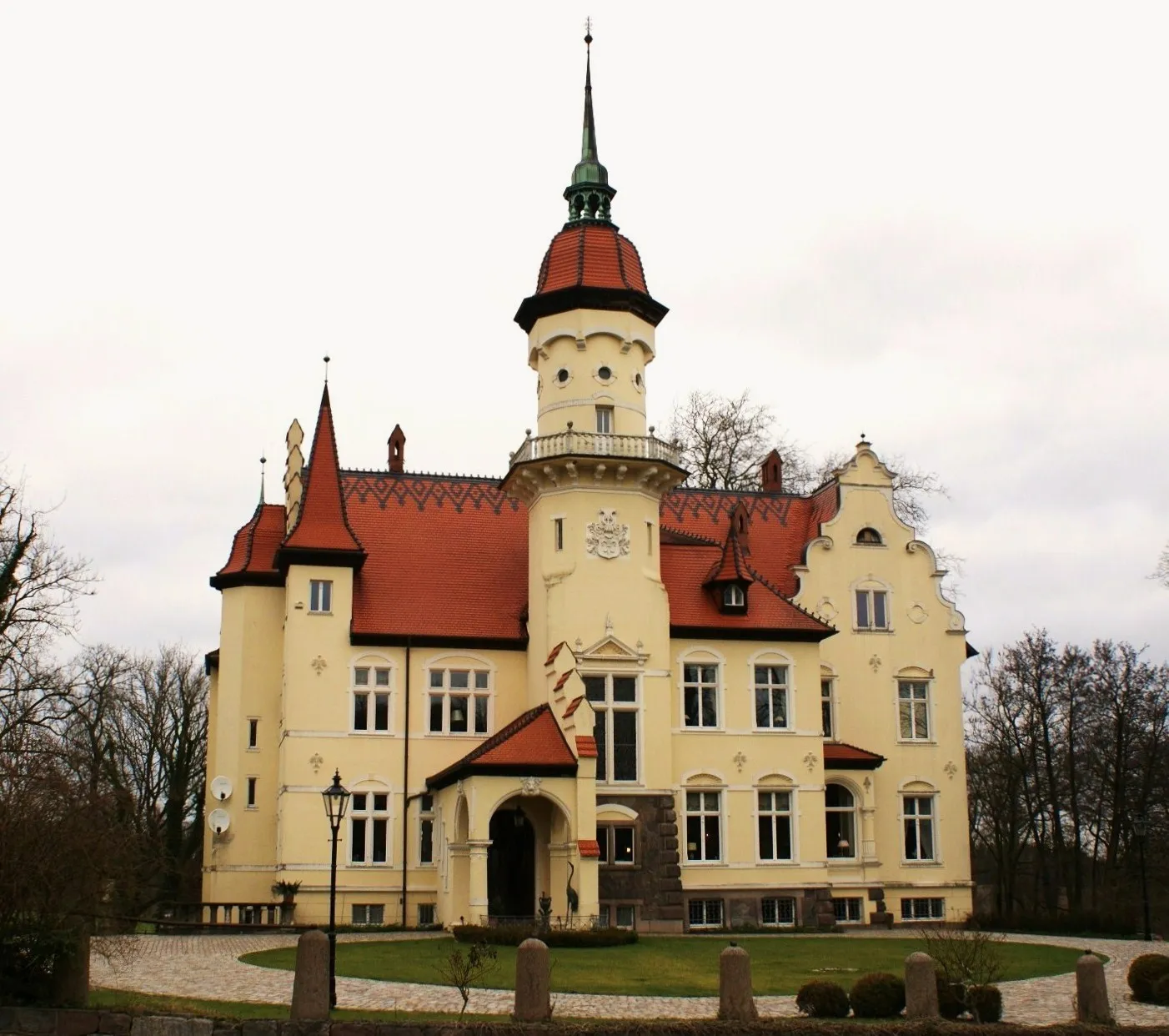 Photo showing: Tralau Manor