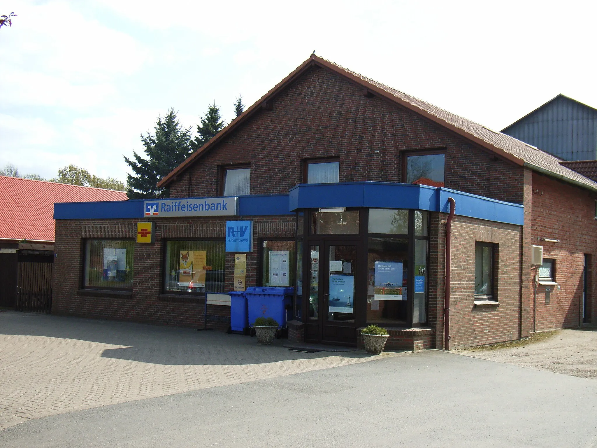 Photo showing: Gebäude der Raiffeisenbank eG Struvenhütten, Stuvenborner Straße 8, 24643 Struvenhütten, Deutschland