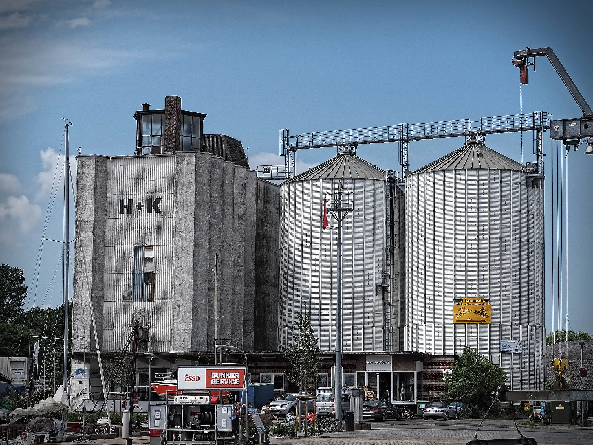 Photo showing: Getreidesilos in Burgstaaken