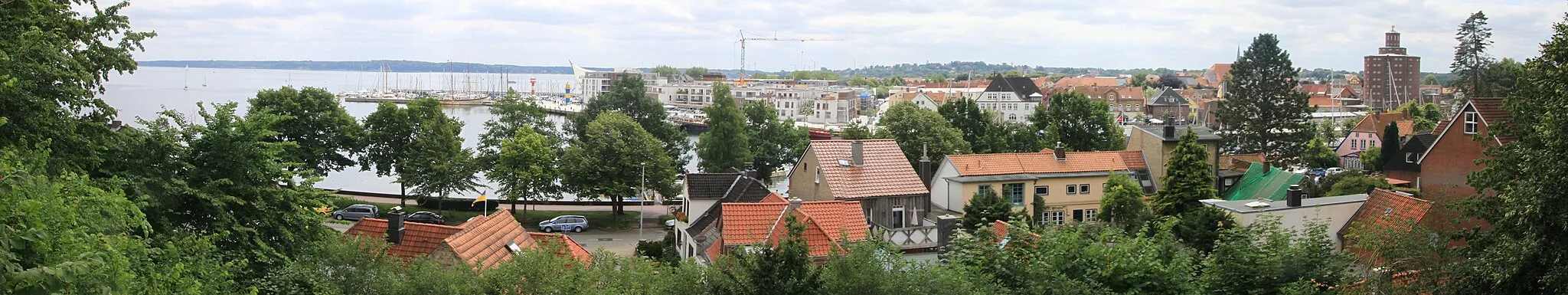 Photo showing: Eckernförde, Blick vom Petersberg- freigestellt