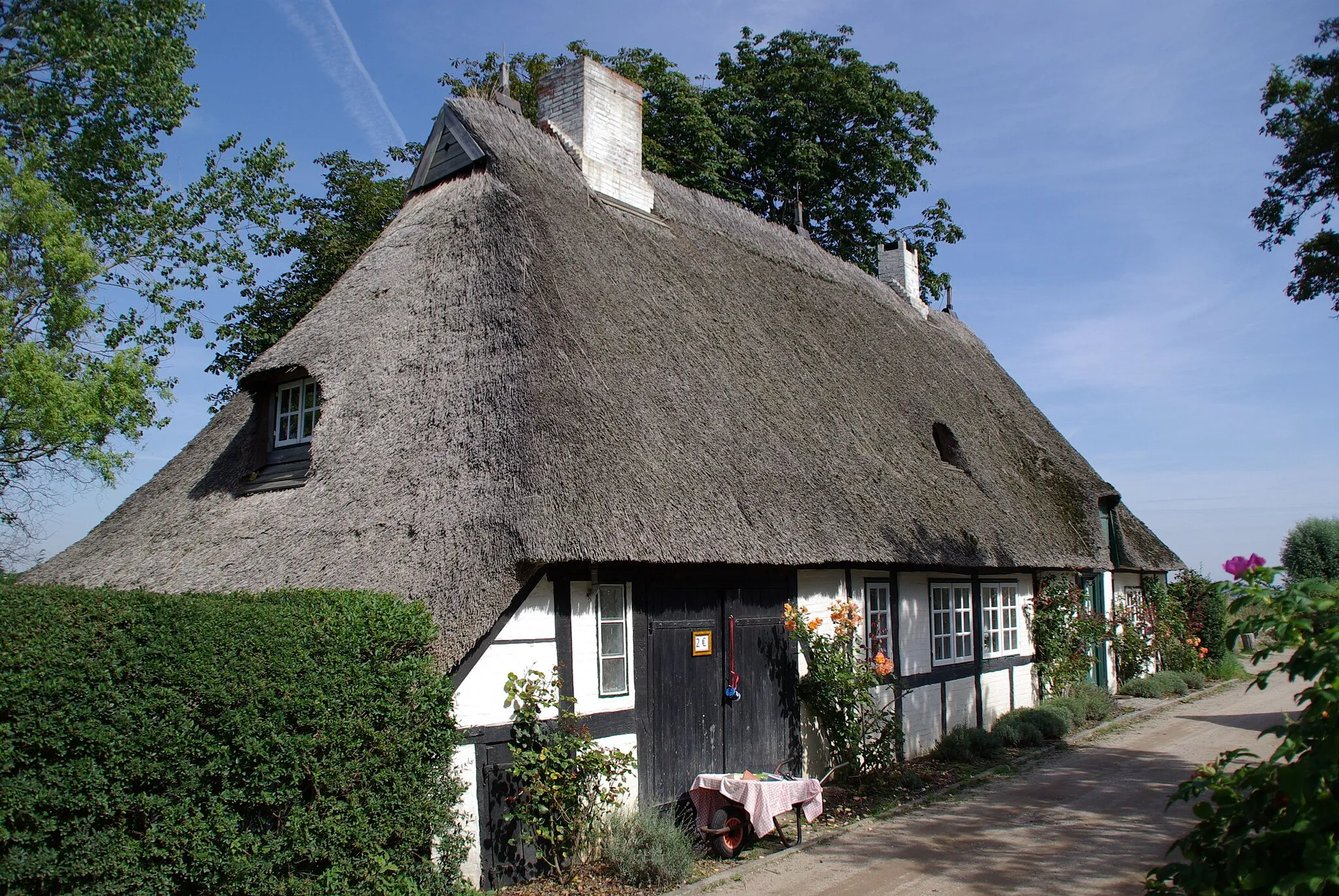 Photo showing: Thumby in Schleswig-Holstein. Das Haus Alter Schulweg 2 steht unter Denkmalschutz.