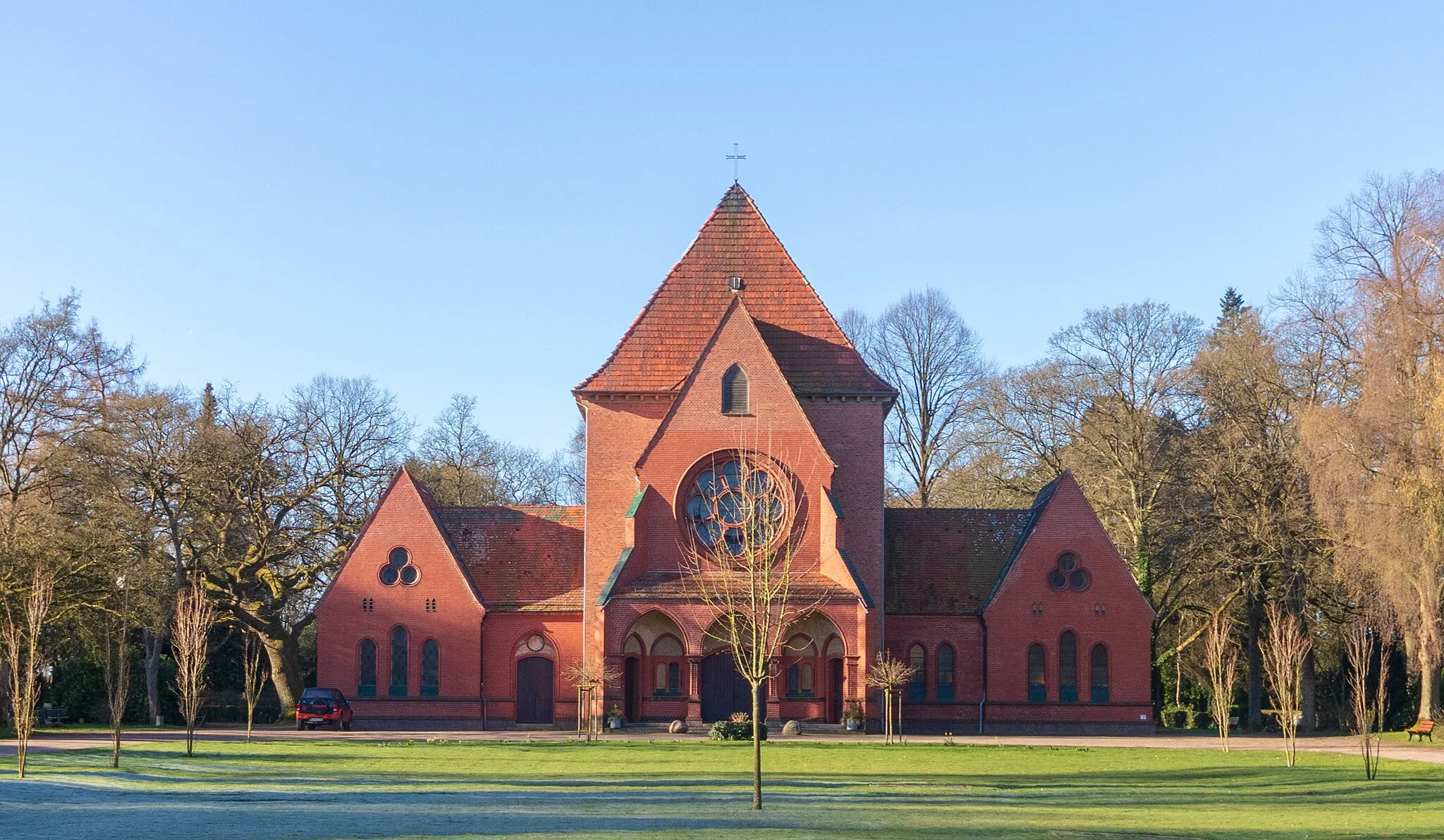 Photo showing: Kapelle auf dem  Parkfriedhof Eichhof