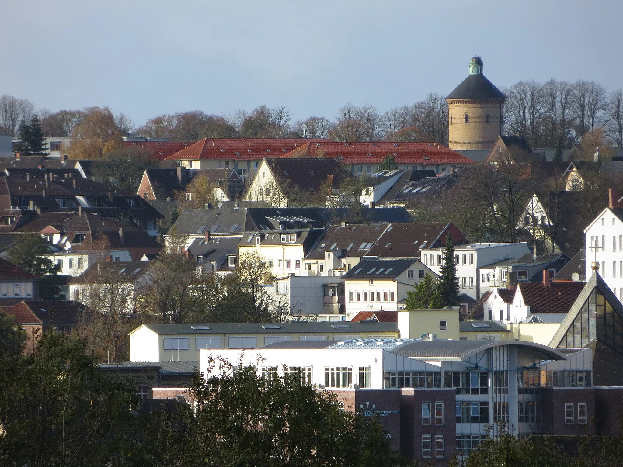 Photo showing: Alter Wasserturm vom Sandberg aus (Flensburg 2013), Bild 02