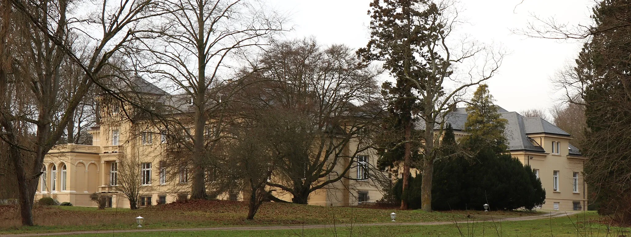 Photo showing: Schloss Bredeneek aus südöstlicher Sicht