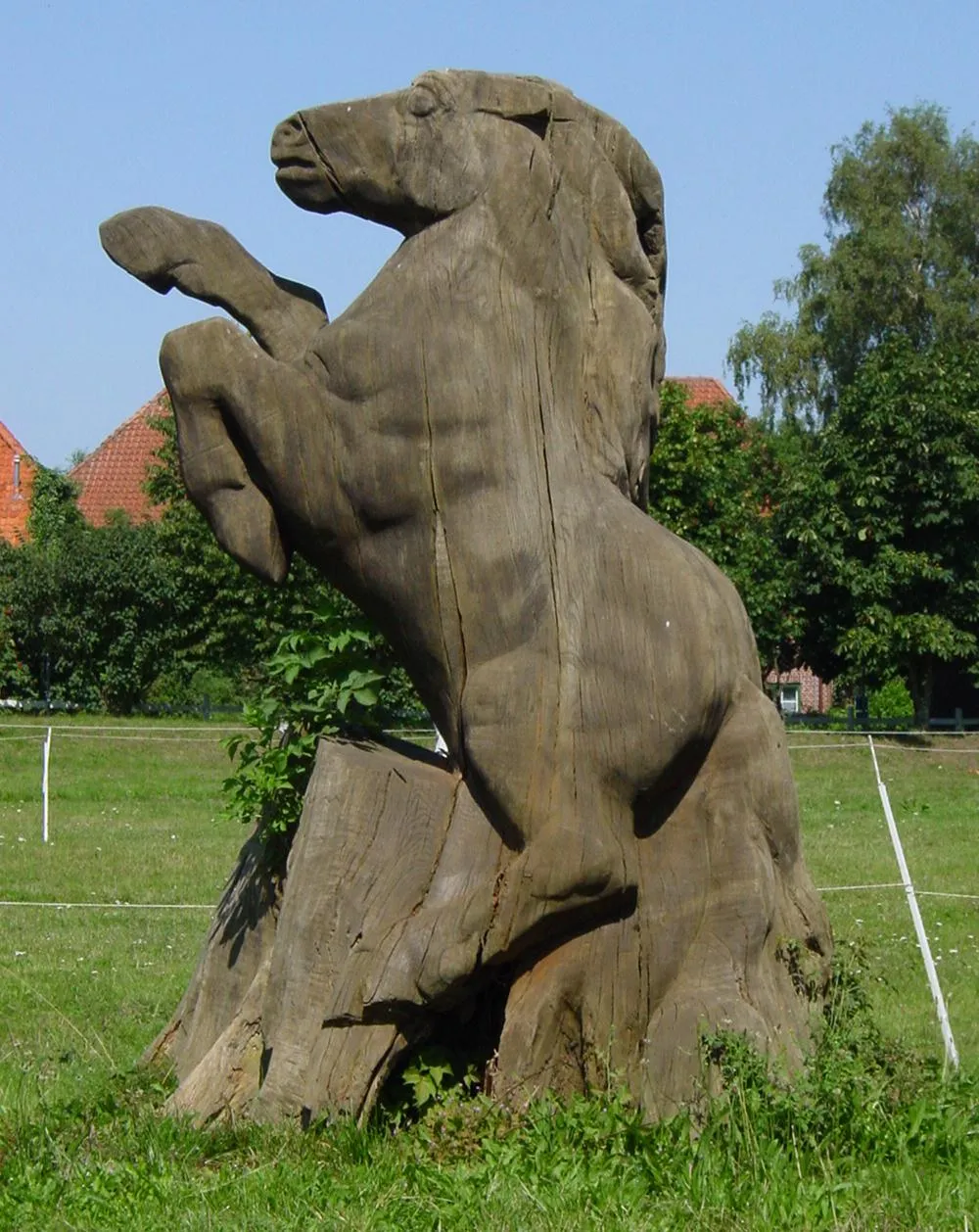 Photo showing: Icelandic horse statue