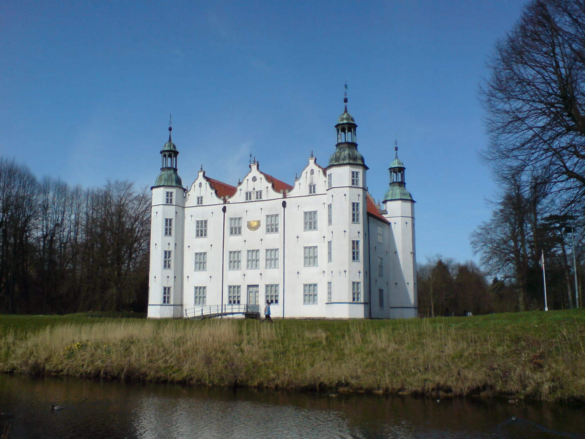 Photo showing: Schloss Ahrensburg von Südosten