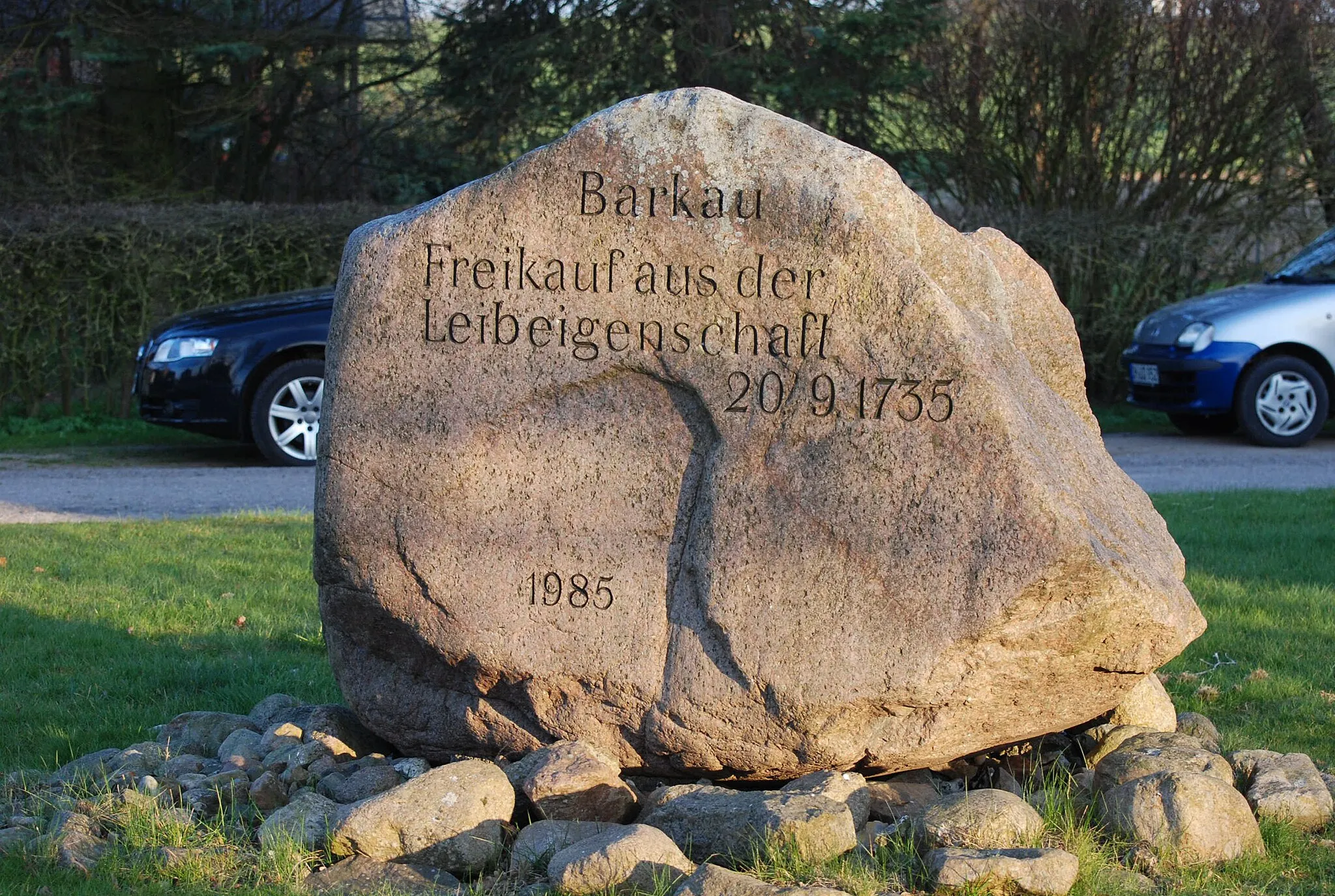 Photo showing: Gedenkstein in Barkau