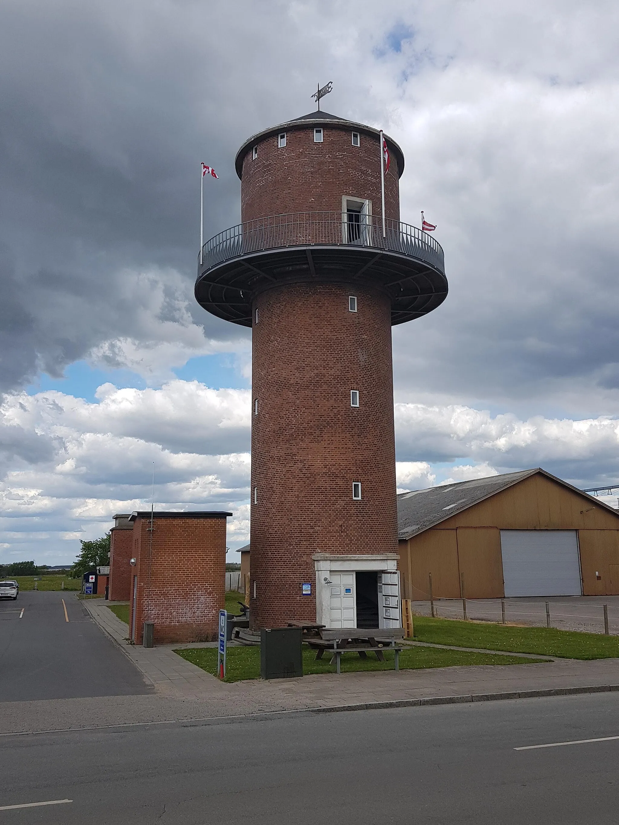 Photo showing: Højer Vandtårn set fra syd, i åbningstiden