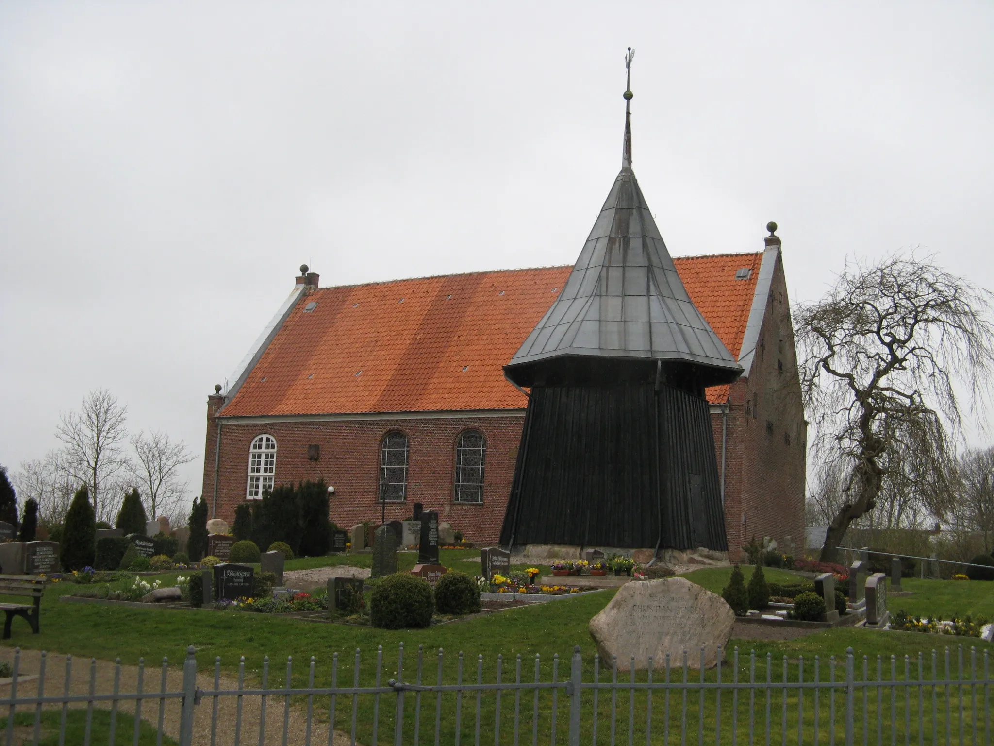 Photo showing: Church in Fahretoft.

Author: Dirk Ingo Franke