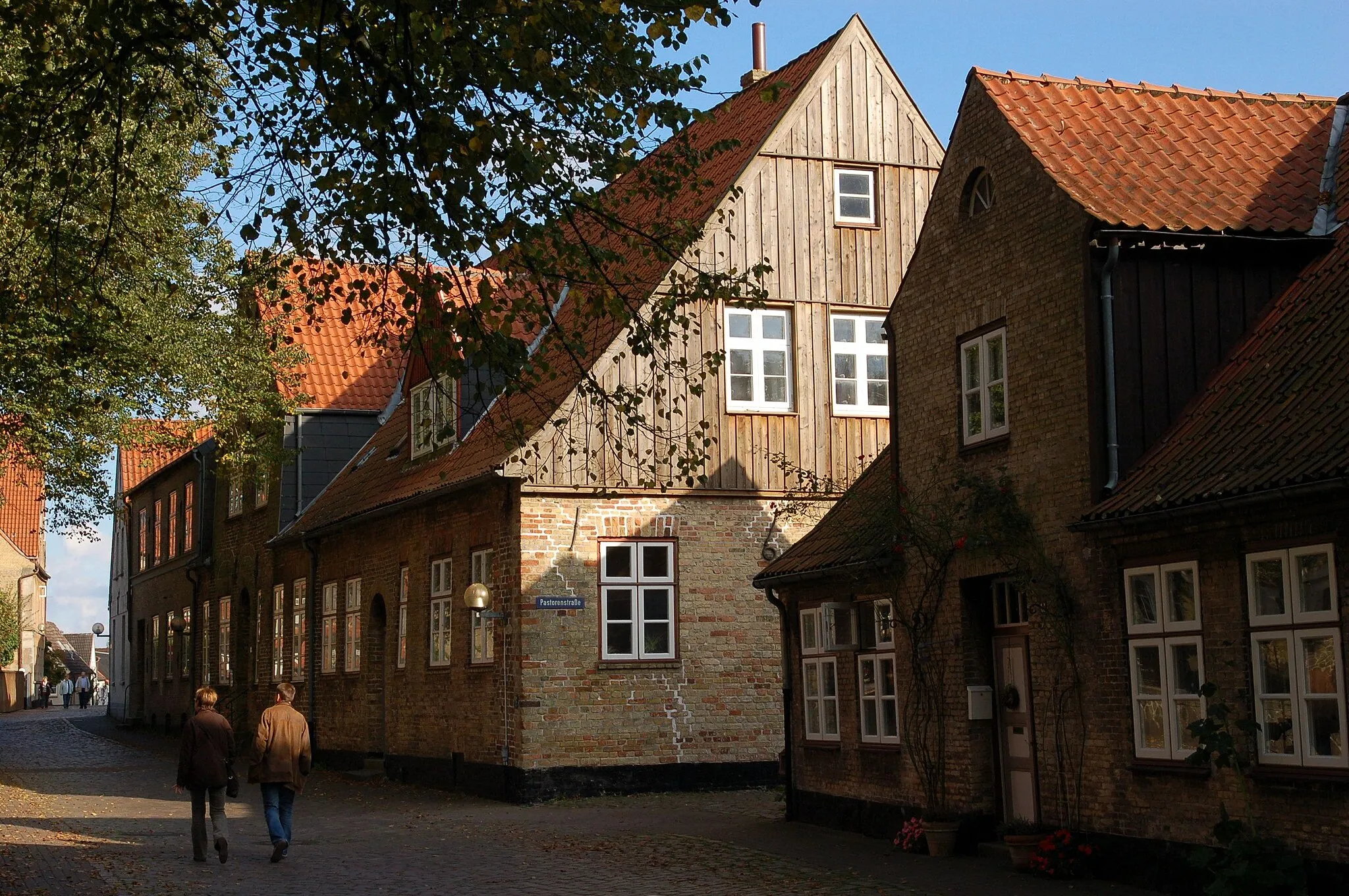 Photo showing: Süderdomstraße 11 und 13 in Schleswig, Germany