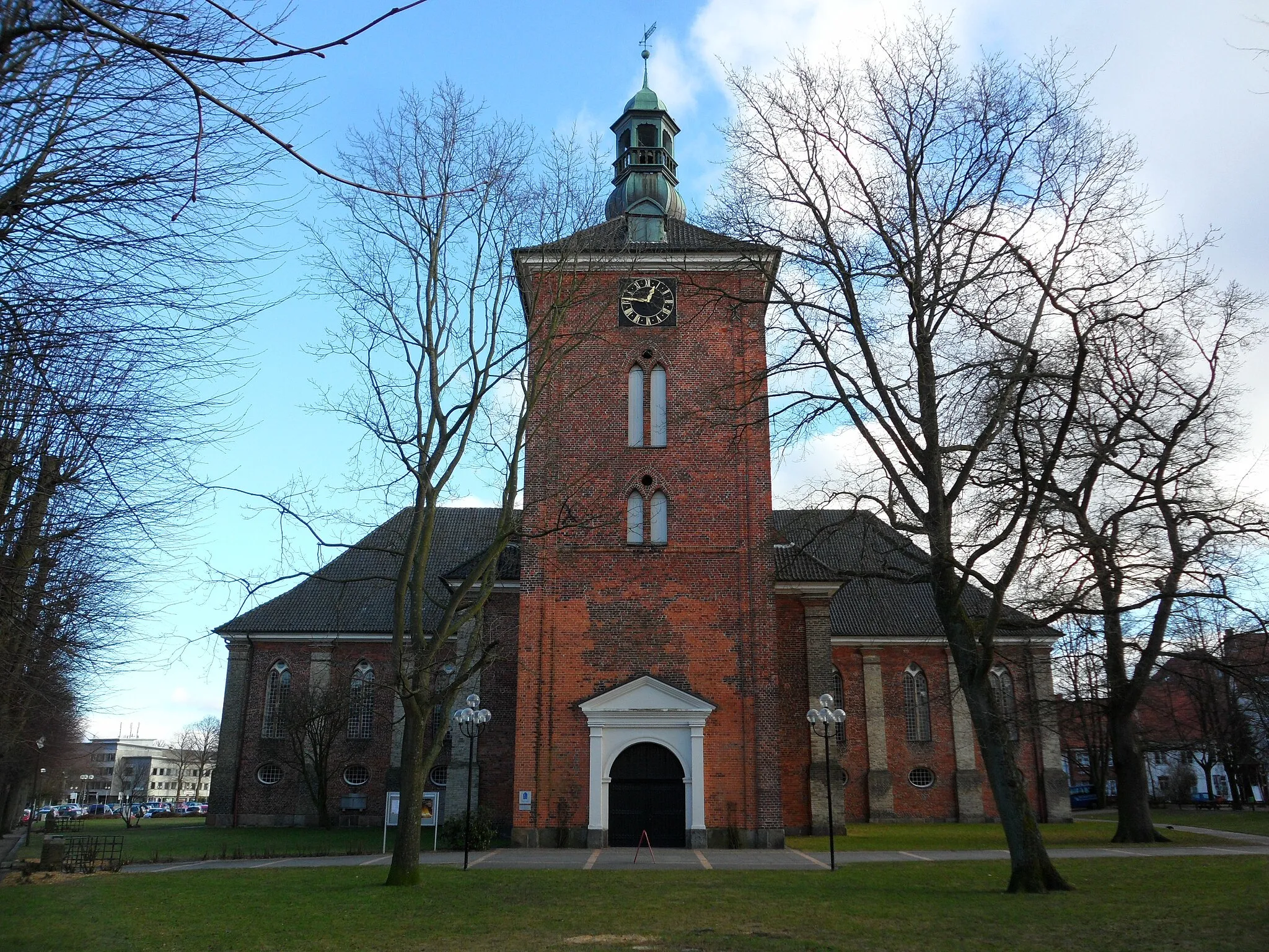 Photo showing: Frontside of the Christkirche