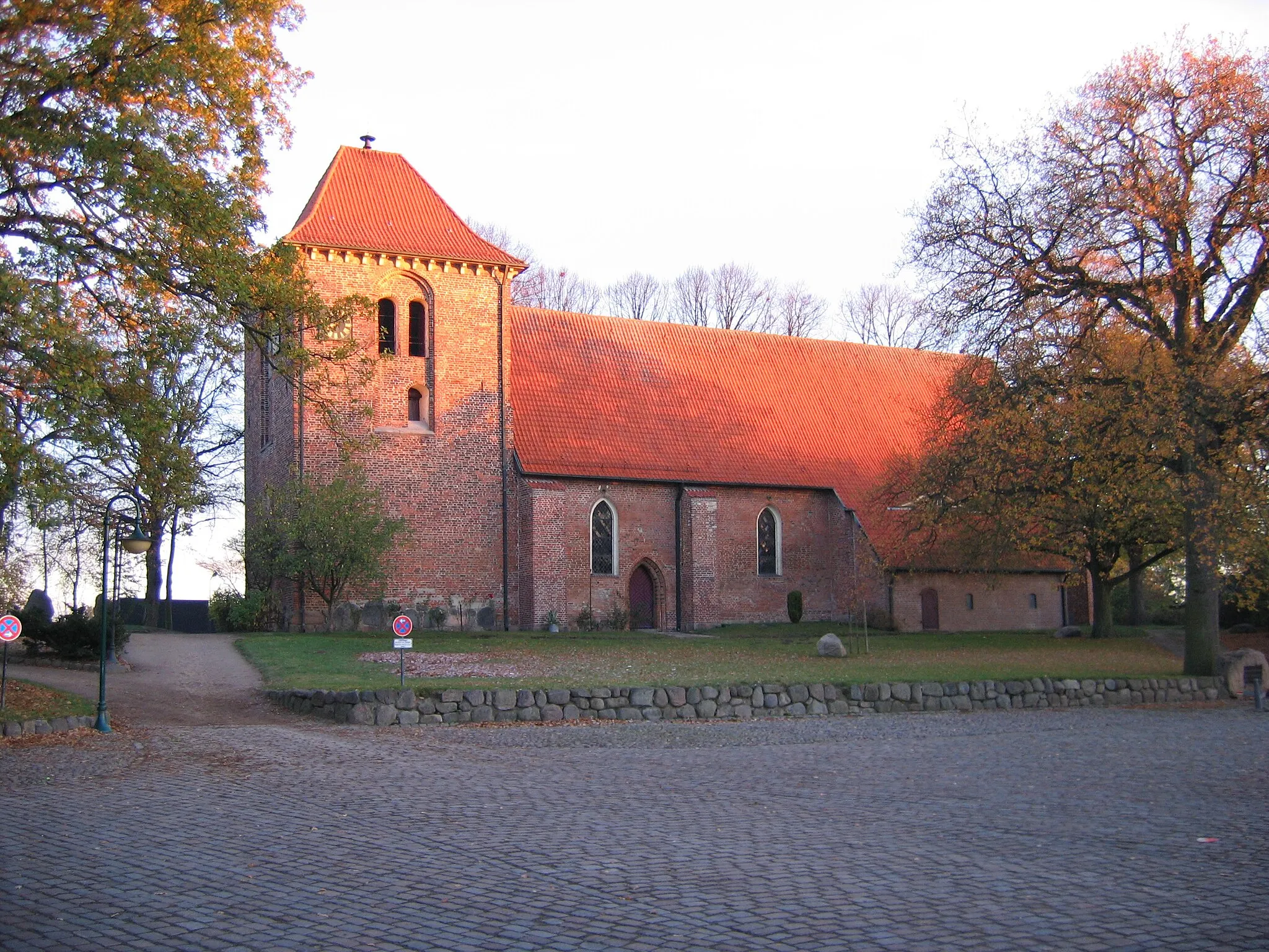 Photo showing: Lensahn Kirche, St. Katharinen