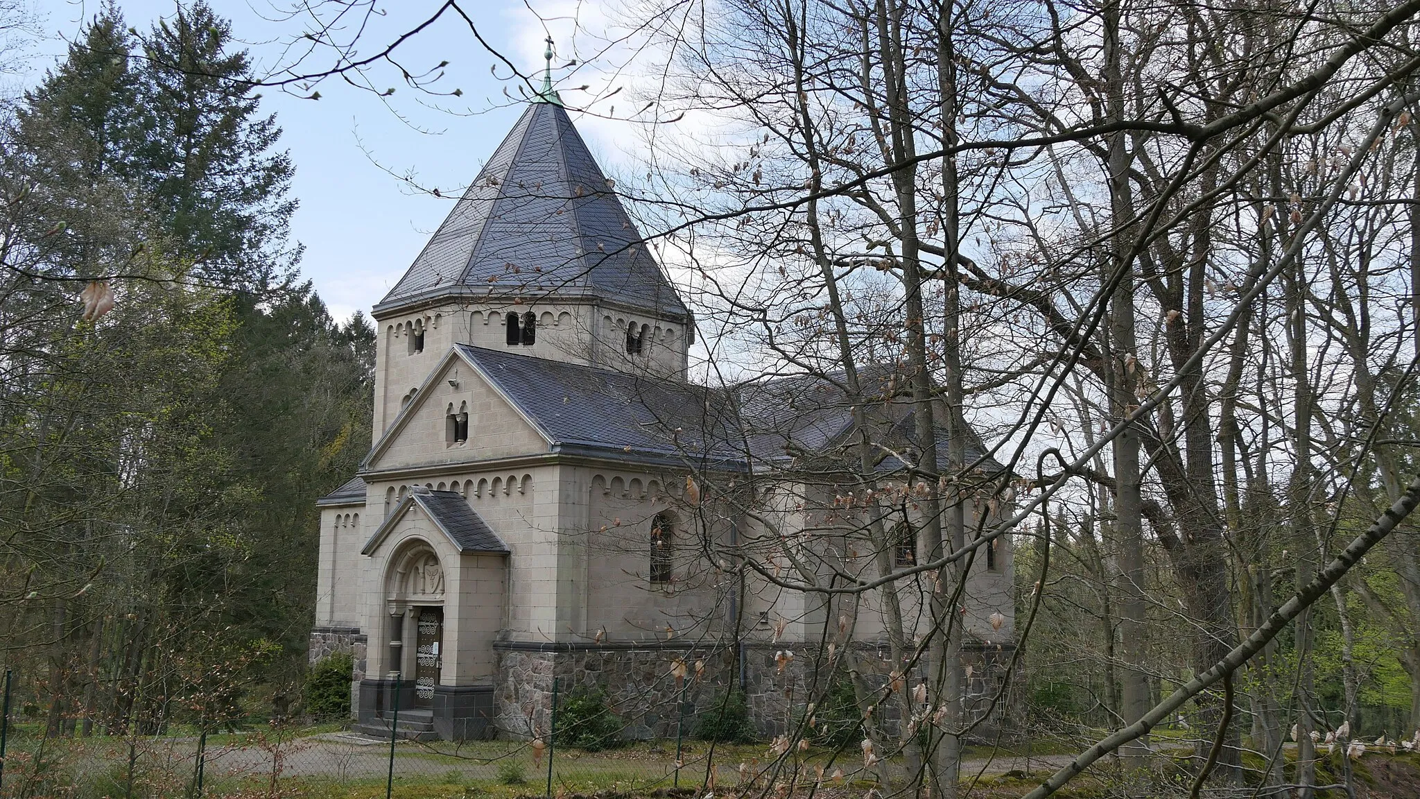 Photo showing: Bismarck-Mausoleum Friedrichsruh