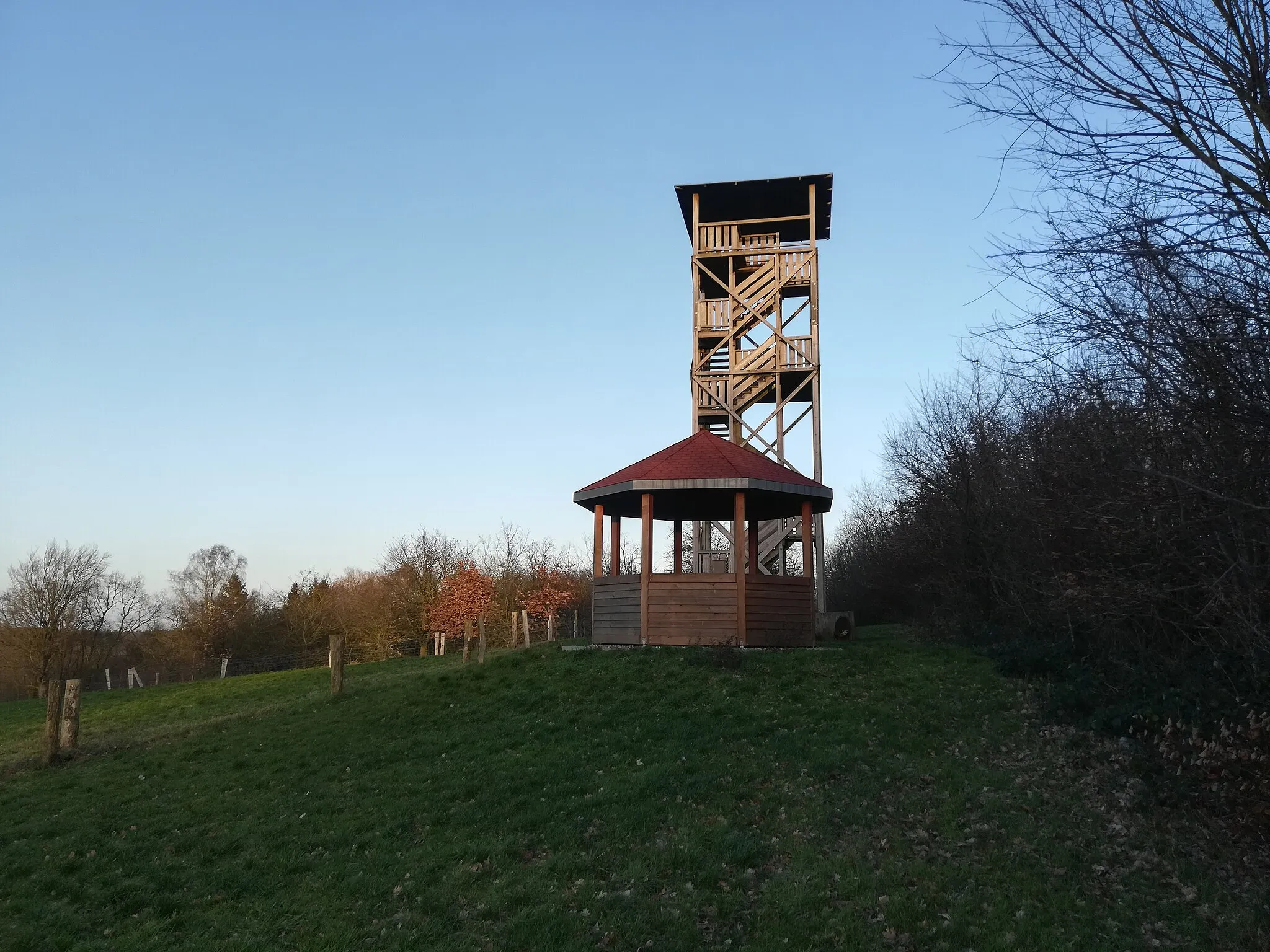 Photo showing: Aussichtsturm Ketelvierth bei Großenaspe
