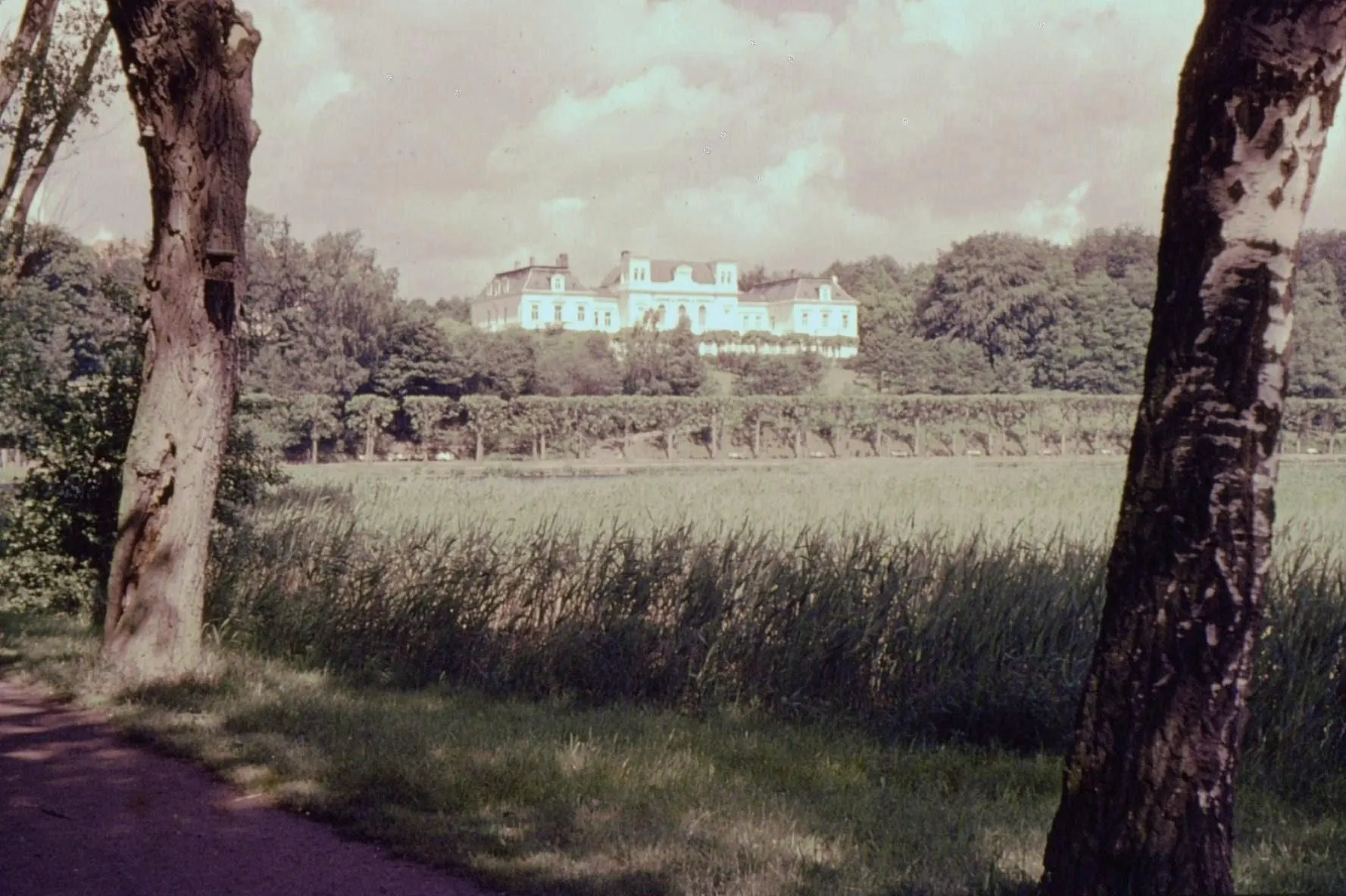 Photo showing: Das alte Segeberger Kurhaus (1885-1966)