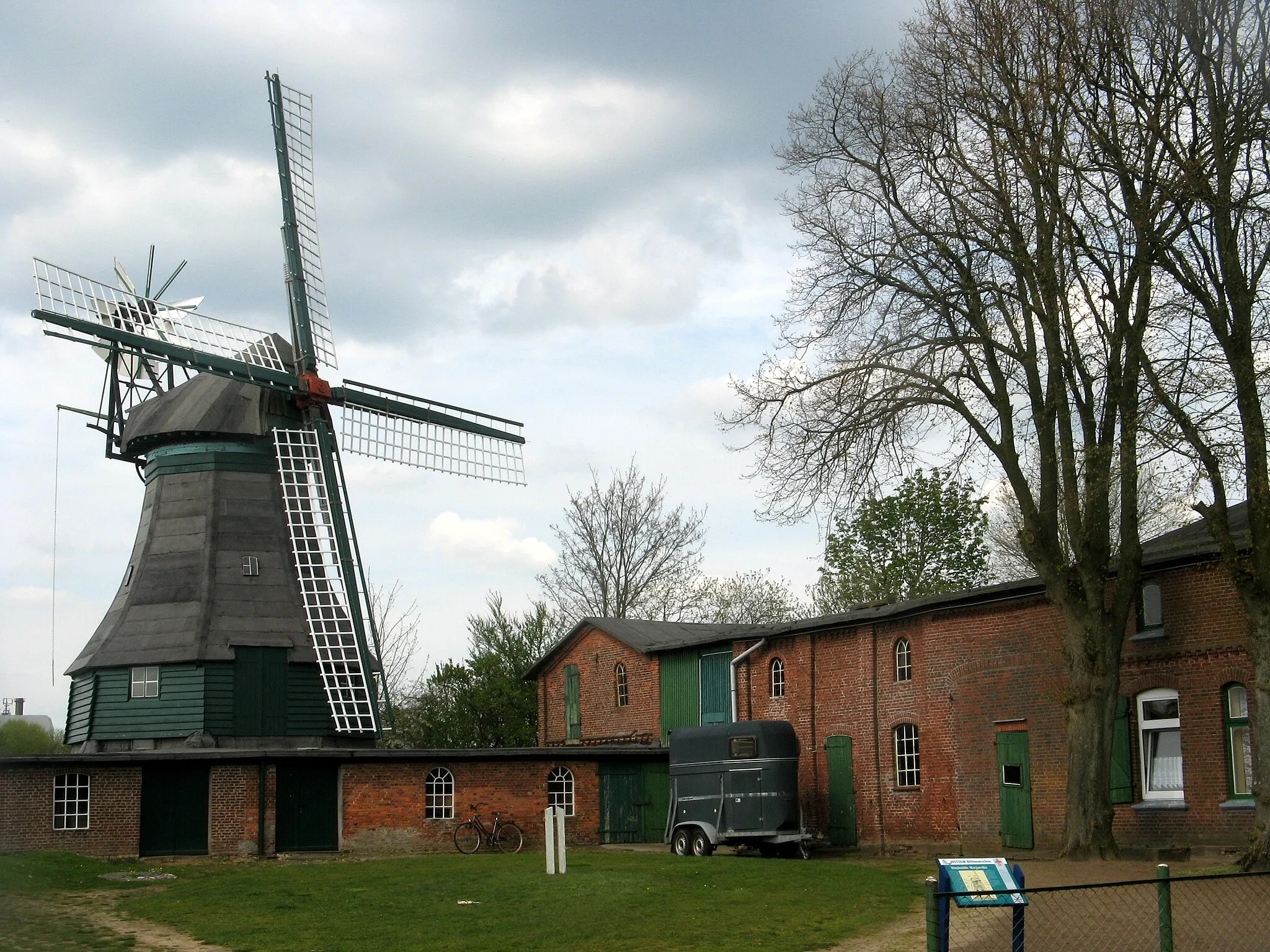 Photo showing: Wind in Hemmingstedt, Dithmarschen, Germany in summer