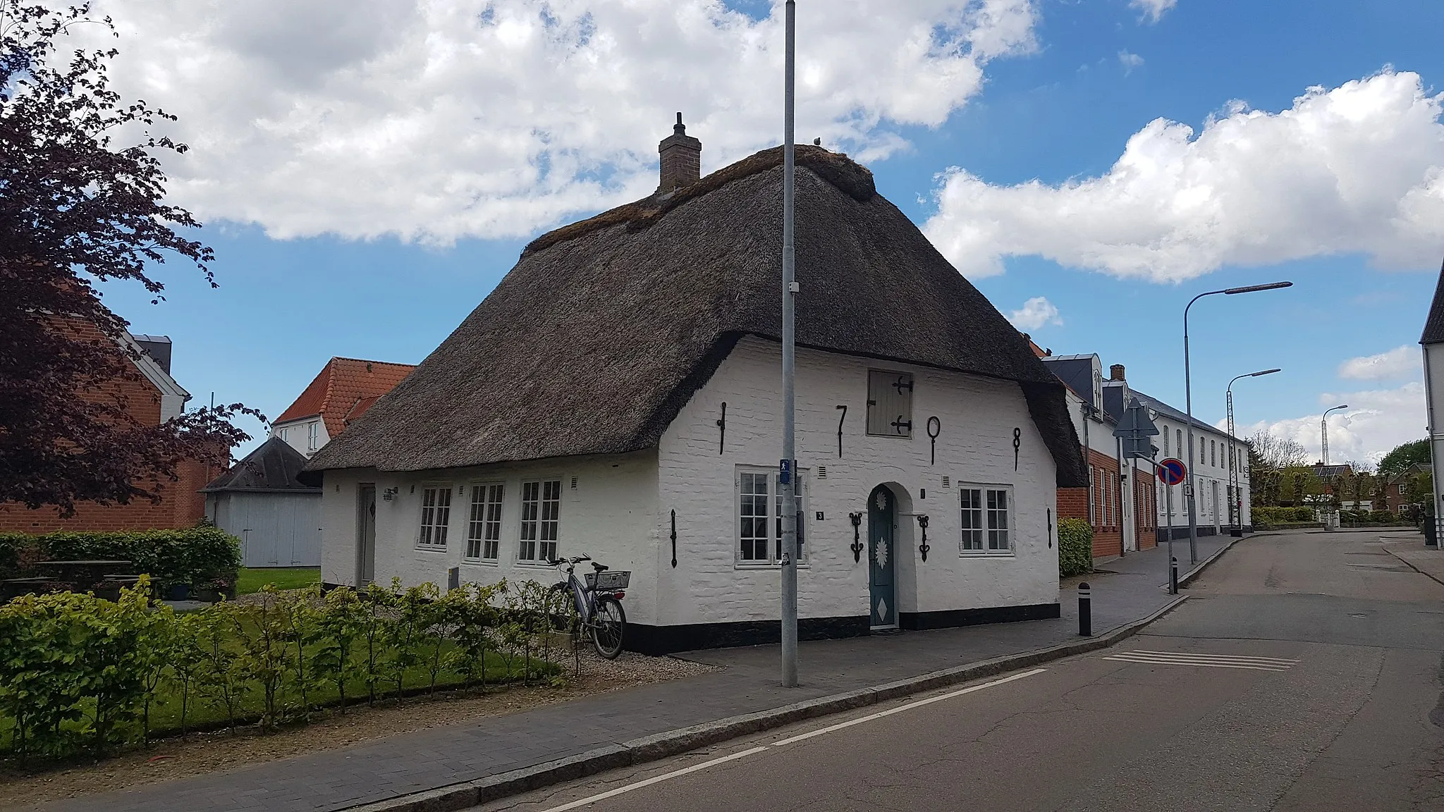 Photo showing: Det fredede "Lises Hus" på Skolegade i Højer